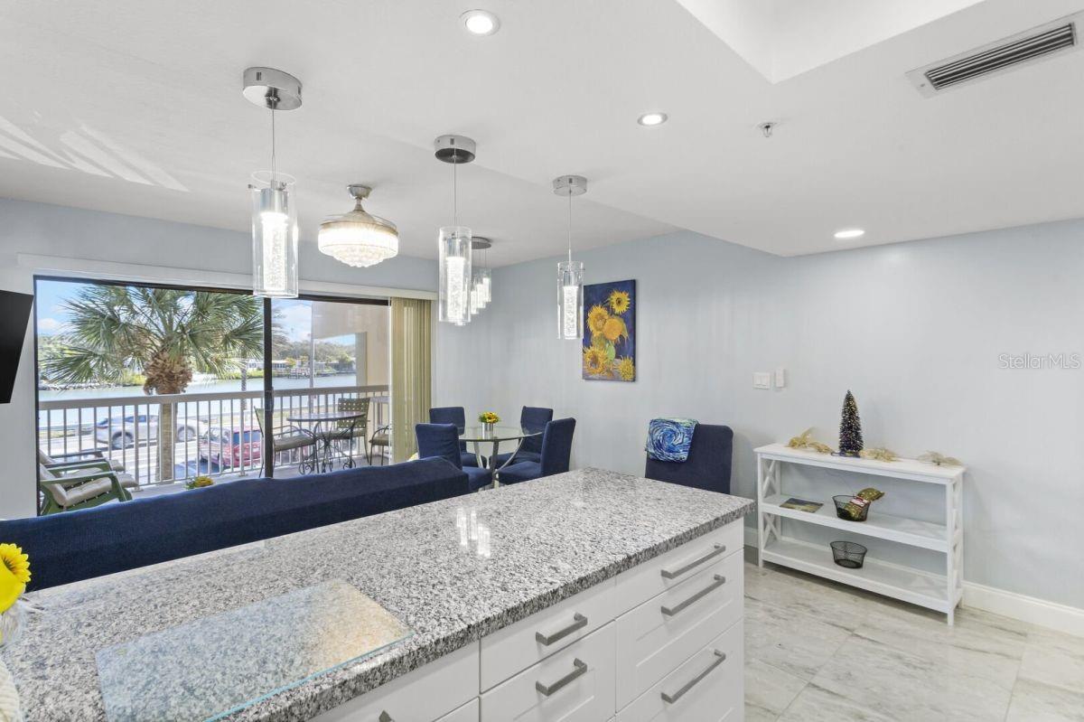 50 GULF BLVD #206, INDIAN ROCKS BEACH, FL, 33785