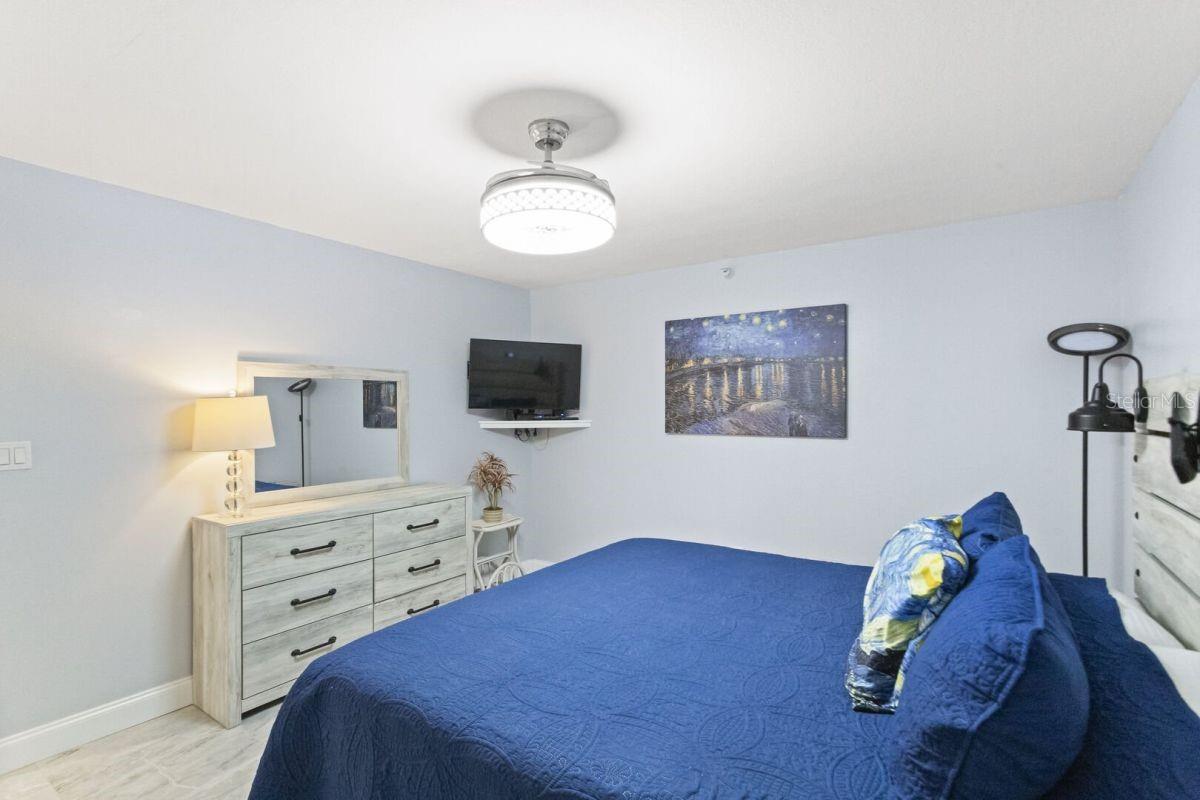 50 GULF BLVD #206, INDIAN ROCKS BEACH, FL, 33785