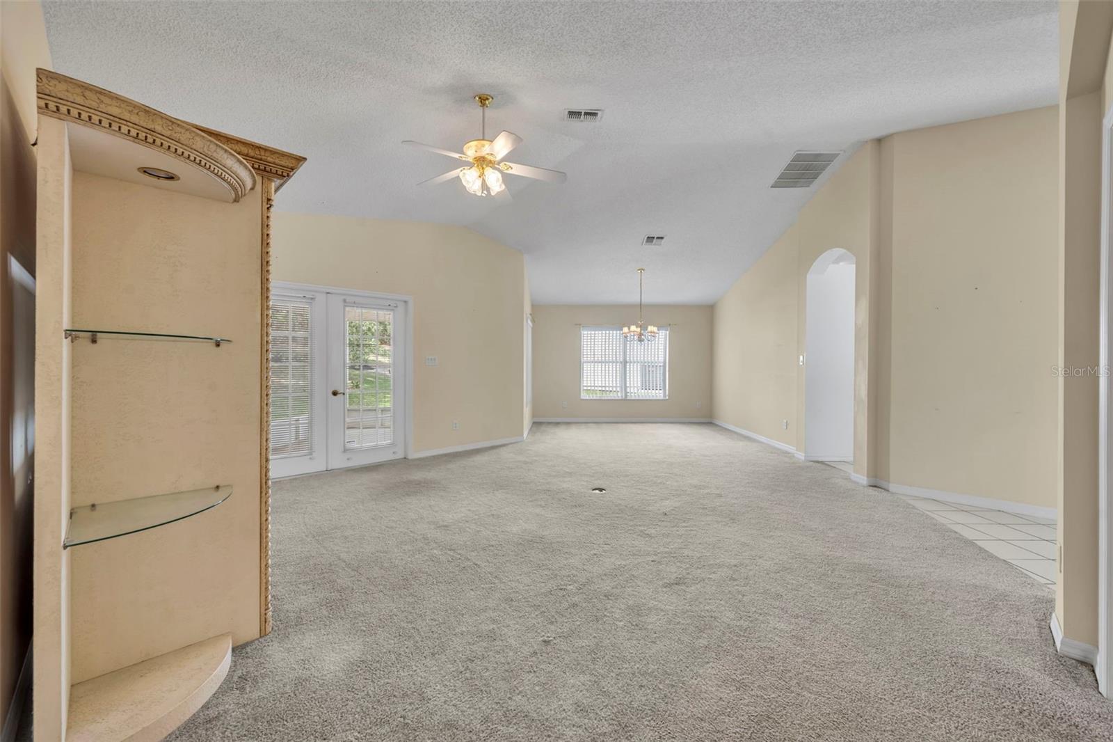 4936 SAWGRASS LAKE CIR, LEESBURG, FL, 34748