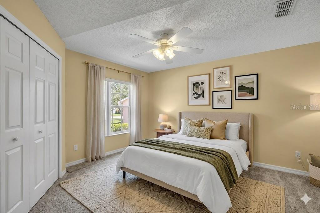 4936 SAWGRASS LAKE CIR, LEESBURG, FL, 34748