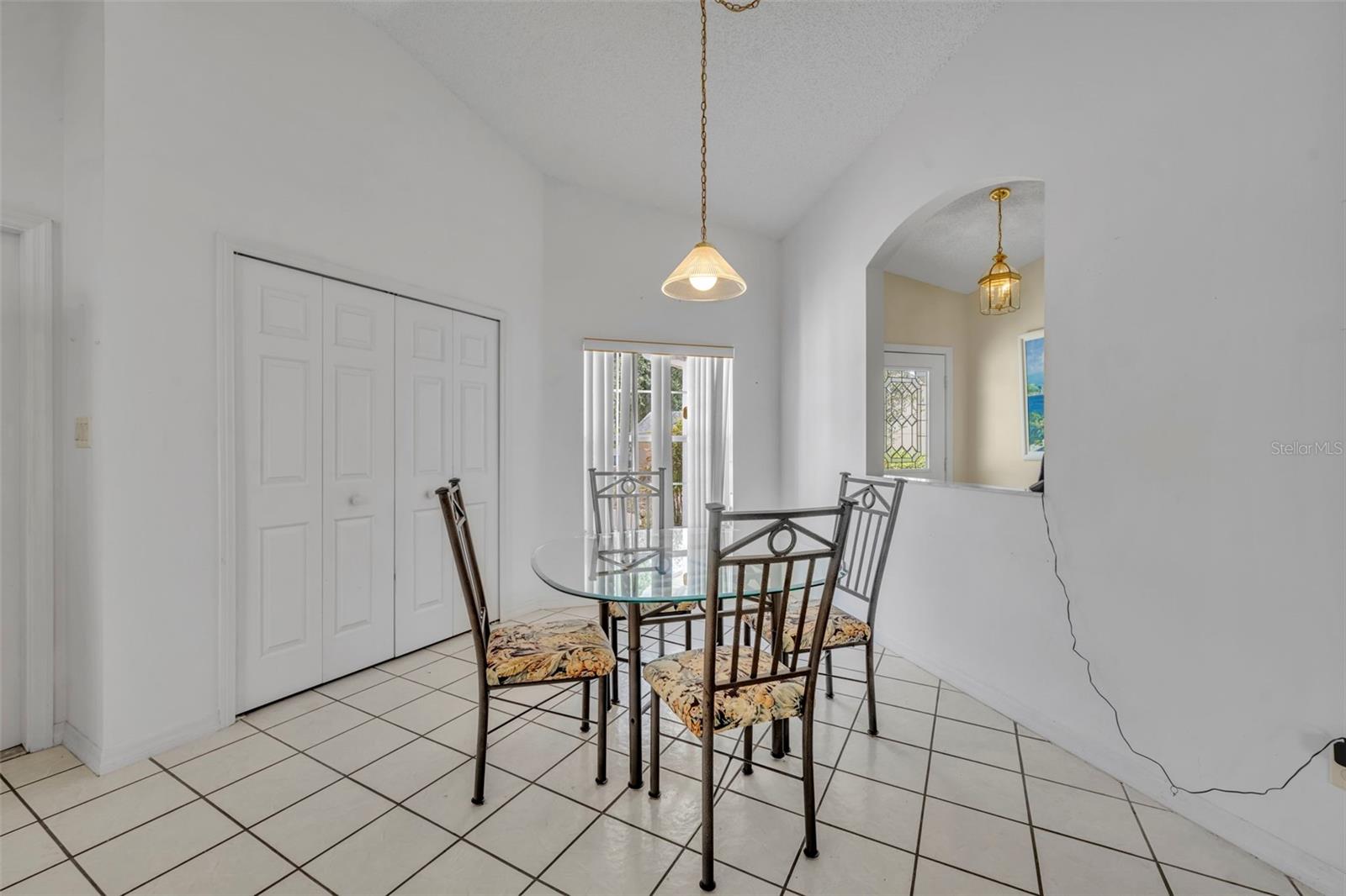 4936 SAWGRASS LAKE CIR, LEESBURG, FL, 34748