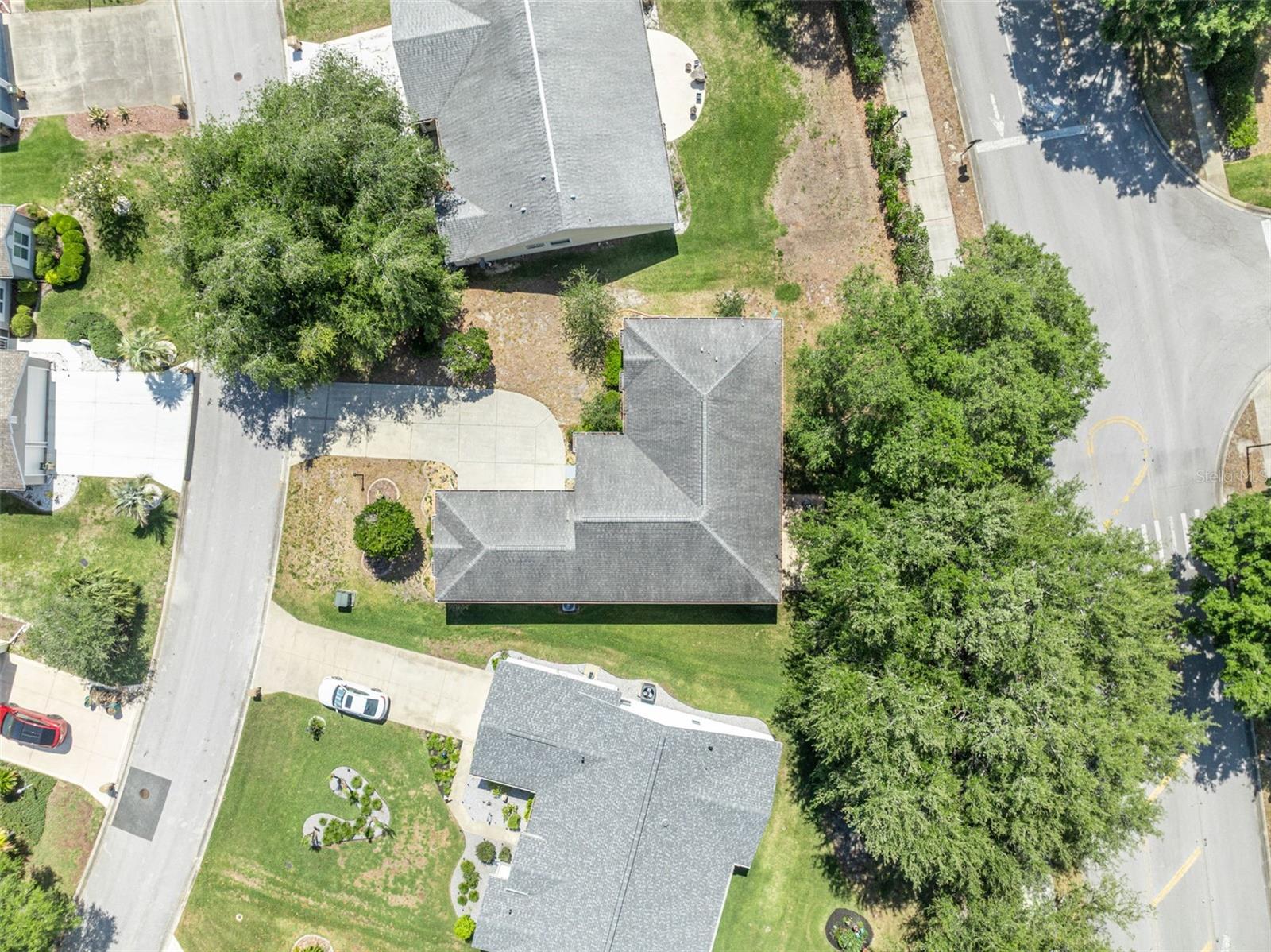 4936 SAWGRASS LAKE CIR, LEESBURG, FL, 34748