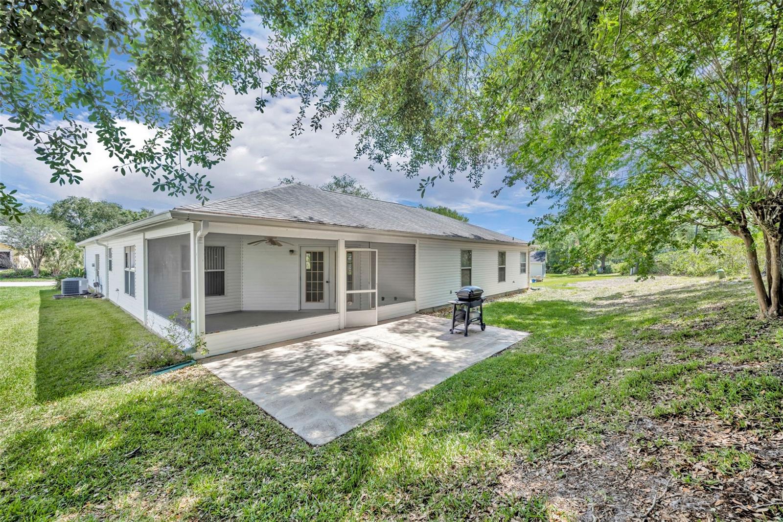 4936 SAWGRASS LAKE CIR, LEESBURG, FL, 34748