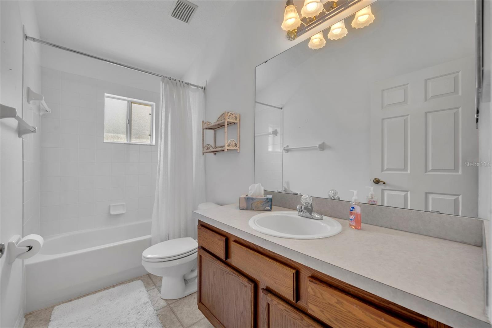 4936 SAWGRASS LAKE CIR, LEESBURG, FL, 34748