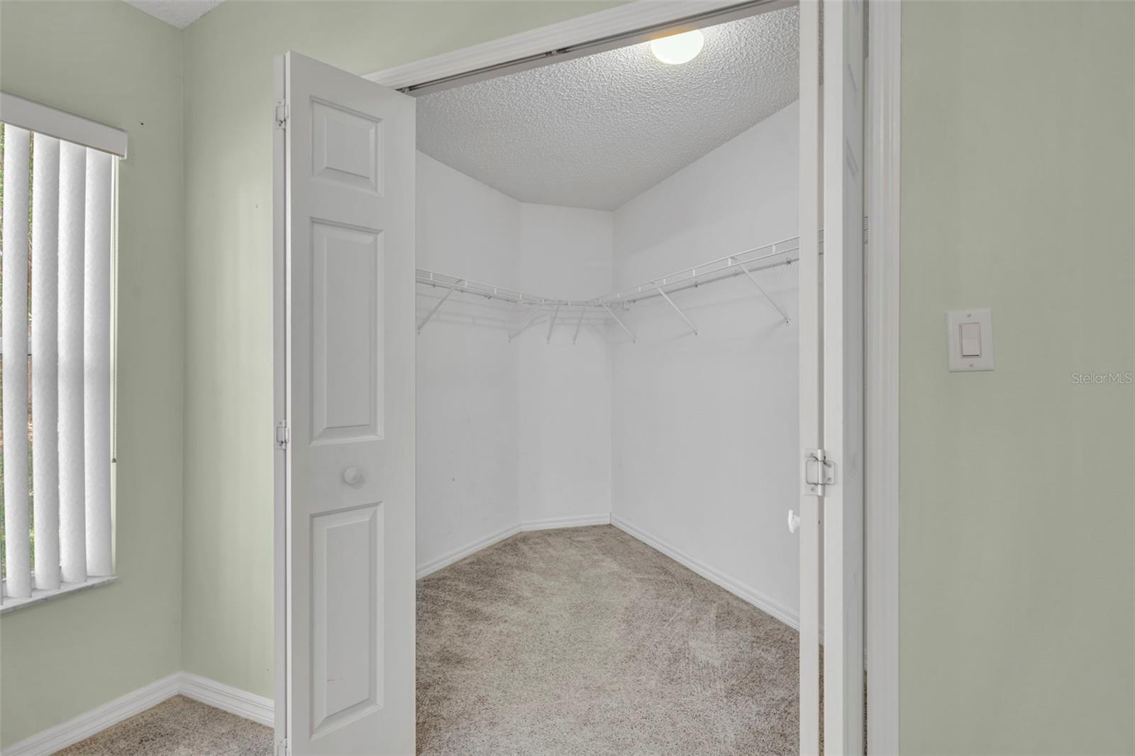 4936 SAWGRASS LAKE CIR, LEESBURG, FL, 34748