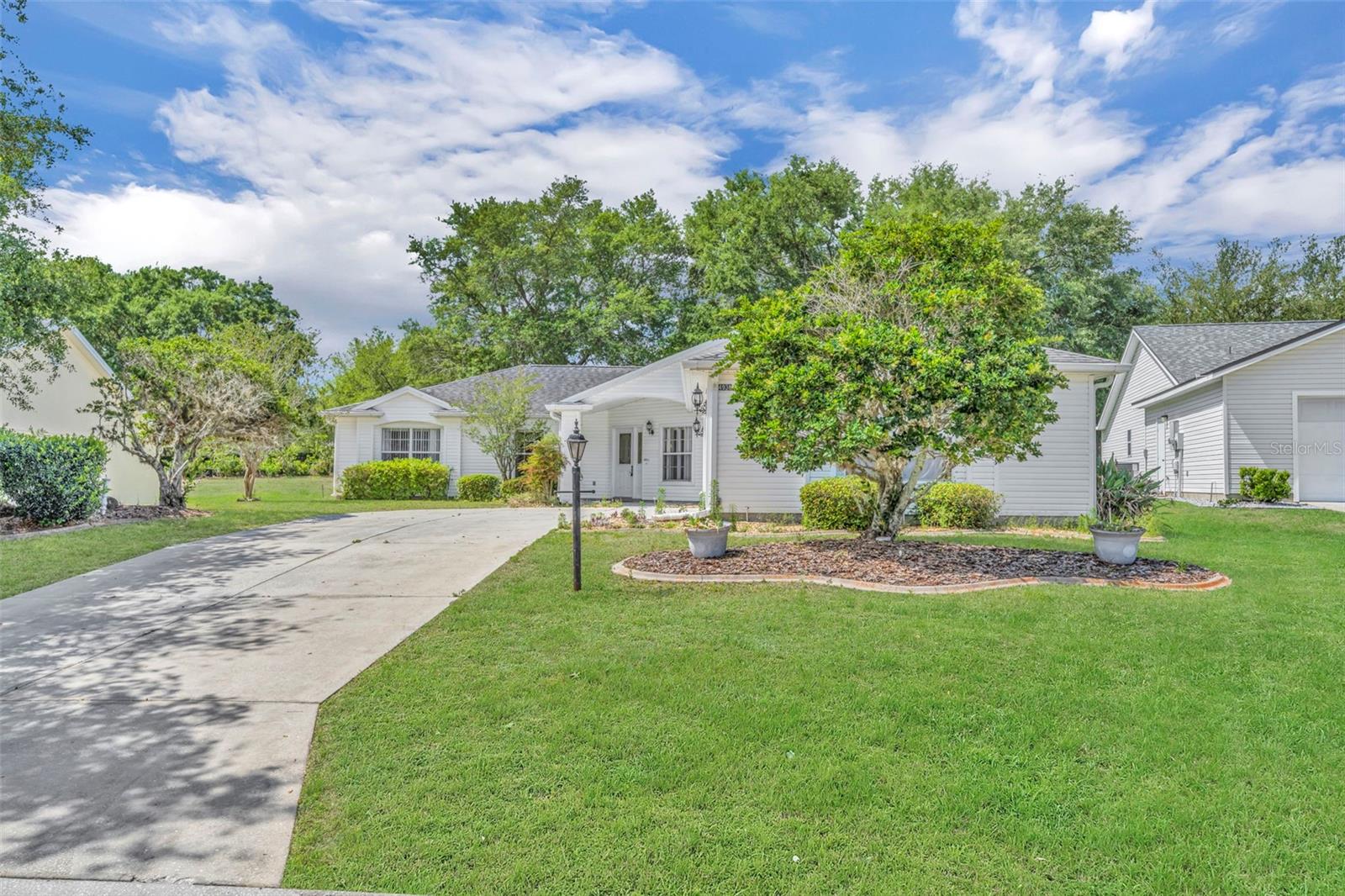 4936 SAWGRASS LAKE CIR, LEESBURG, FL, 34748