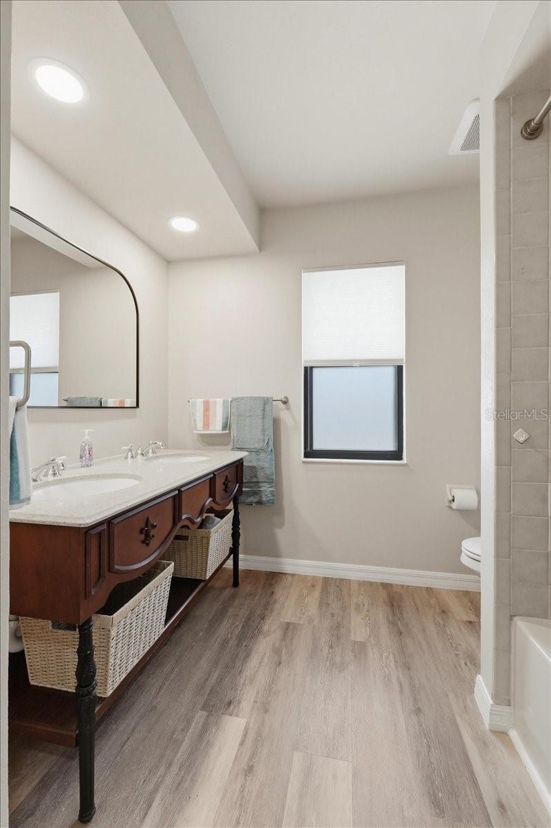 2800 HAMMOCK DR, PLANT CITY, FL, 33566