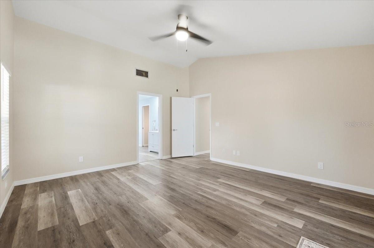 2800 HAMMOCK DR, PLANT CITY, FL, 33566