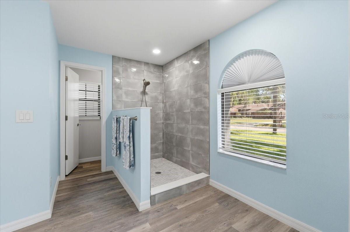 2800 HAMMOCK DR, PLANT CITY, FL, 33566