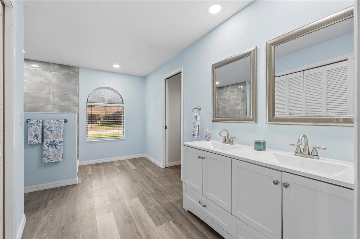 2800 HAMMOCK DR, PLANT CITY, FL, 33566