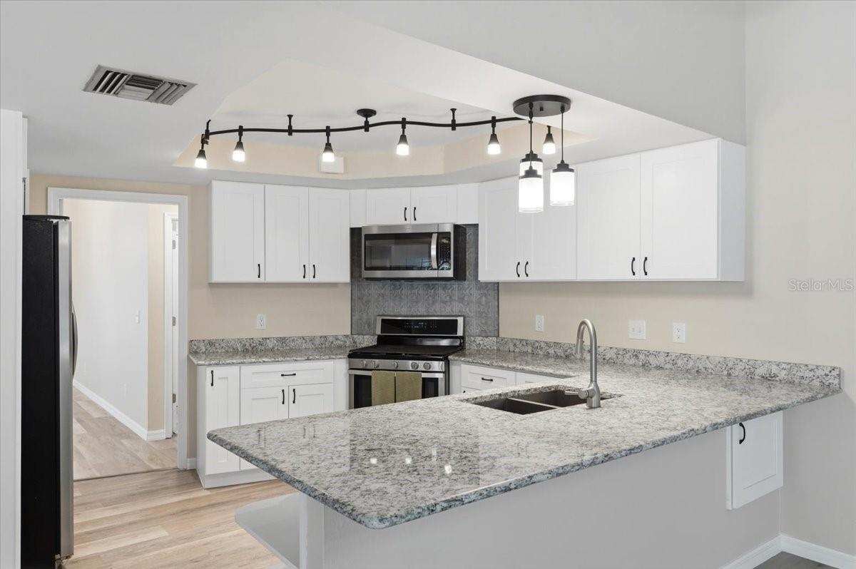 2800 HAMMOCK DR, PLANT CITY, FL, 33566