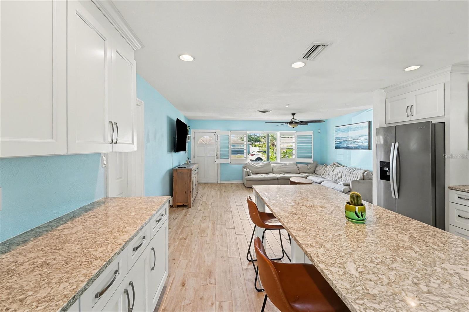 9703 48TH AVE N, ST PETERSBURG, FL, 33708