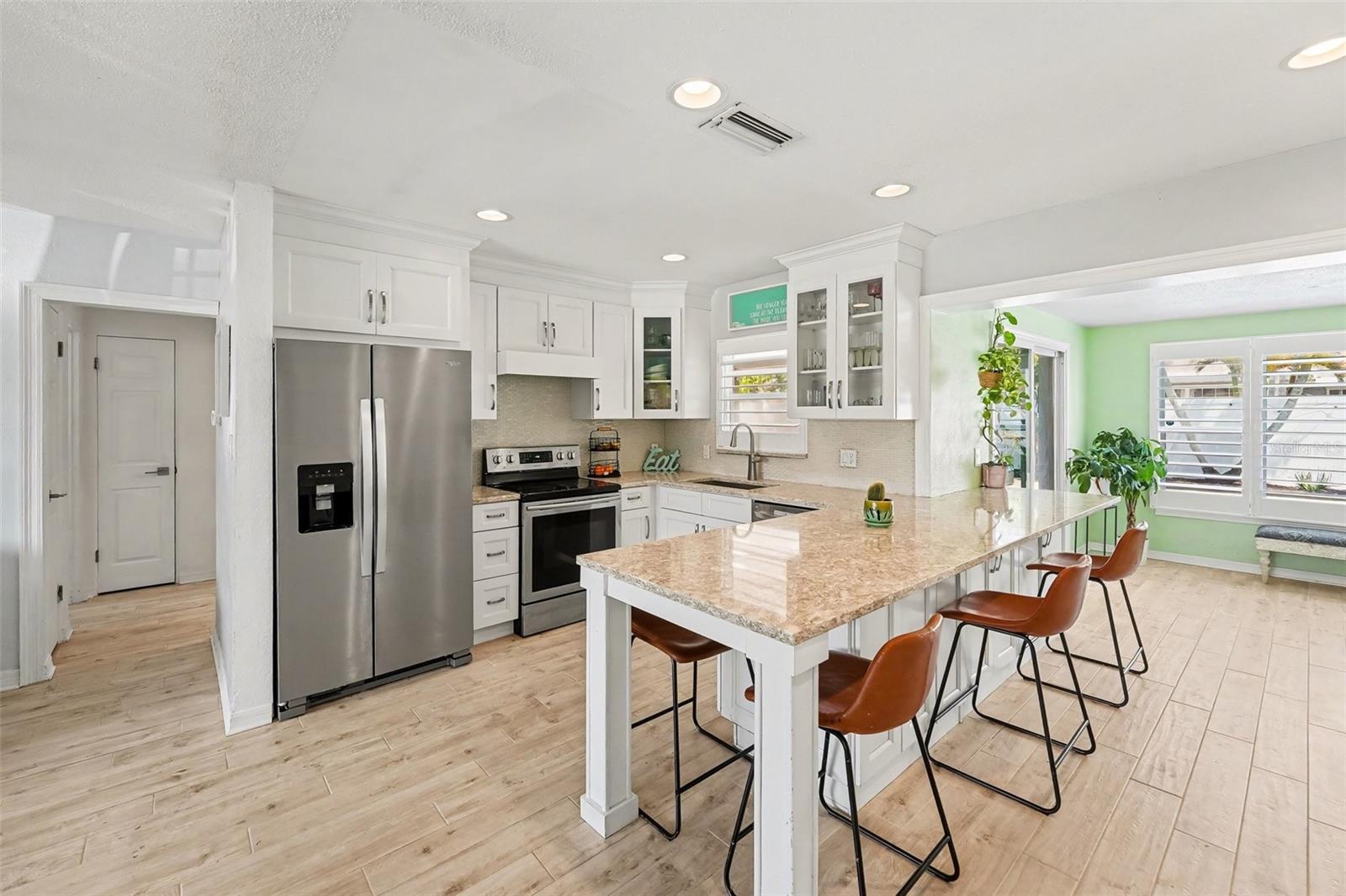 9703 48TH AVE N, ST PETERSBURG, FL, 33708