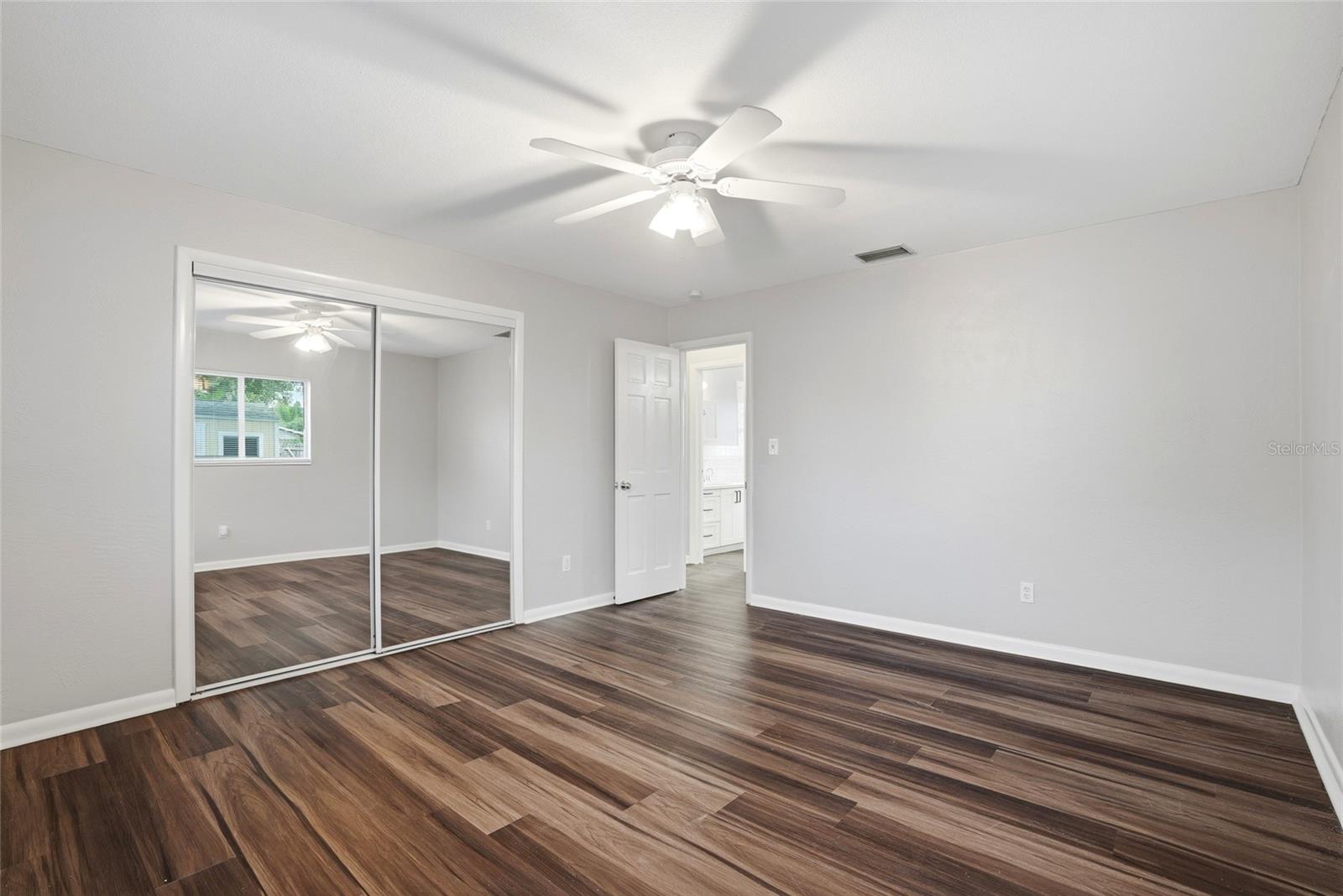 5211 7TH AVE N, ST PETERSBURG, FL, 33710