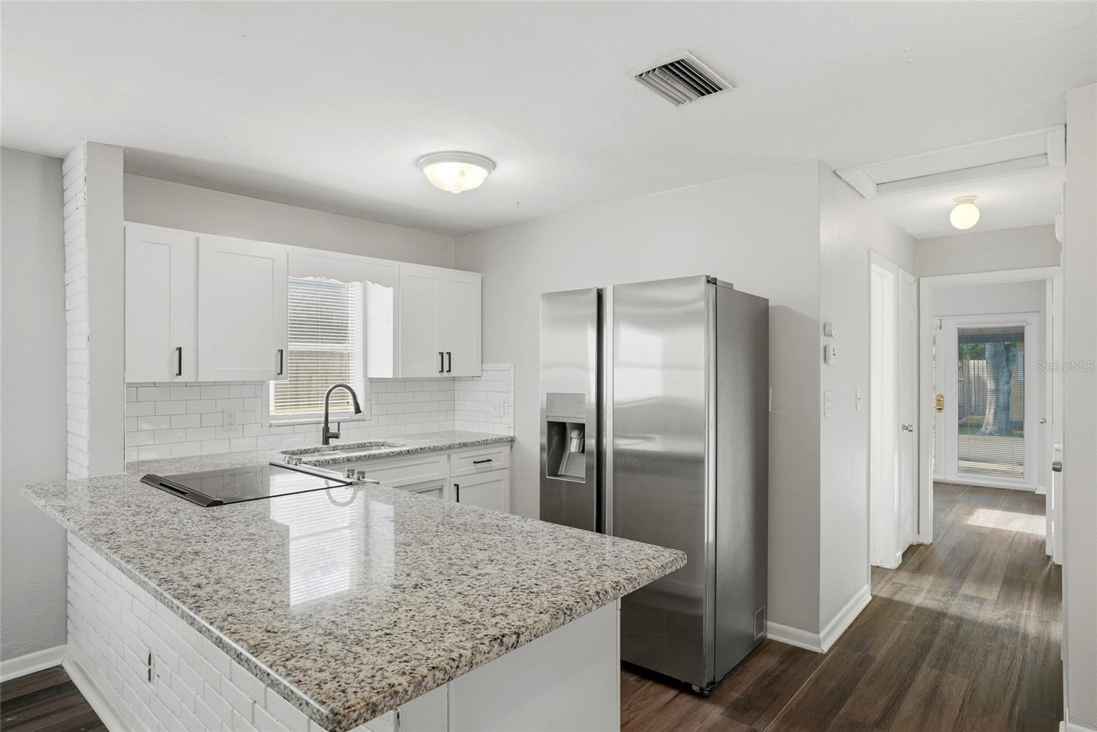5211 7TH AVE N, ST PETERSBURG, FL, 33710