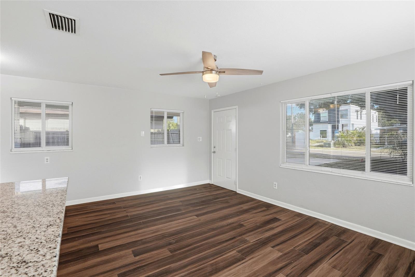 5211 7TH AVE N, ST PETERSBURG, FL, 33710