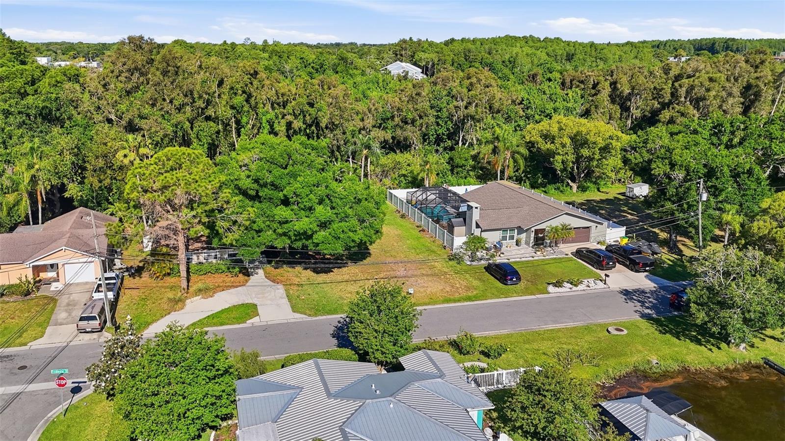 10 FRESHWATER DR, PALM HARBOR, FL, 34684