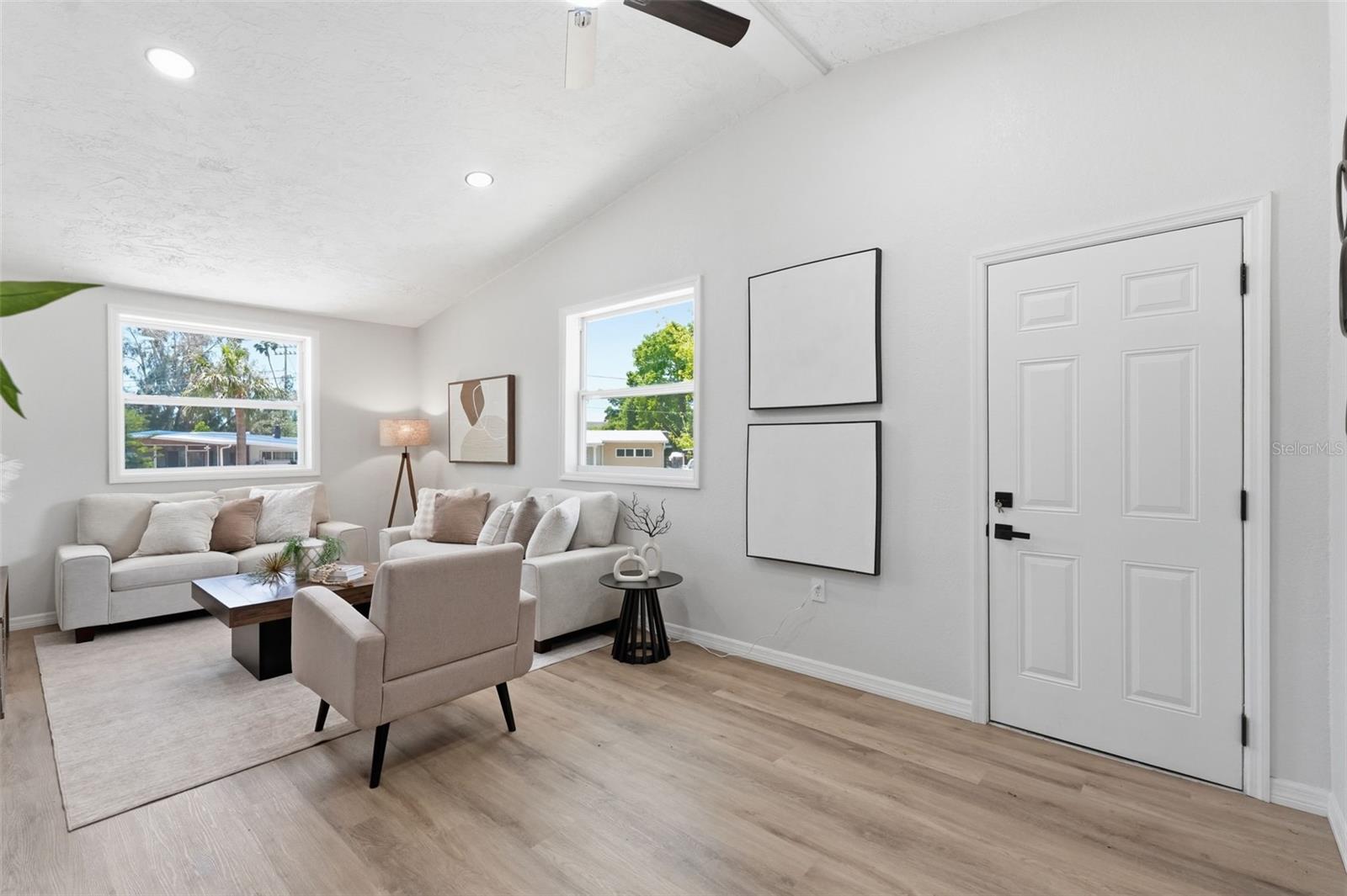 1601 STEVENSONS DR, CLEARWATER, FL, 33755