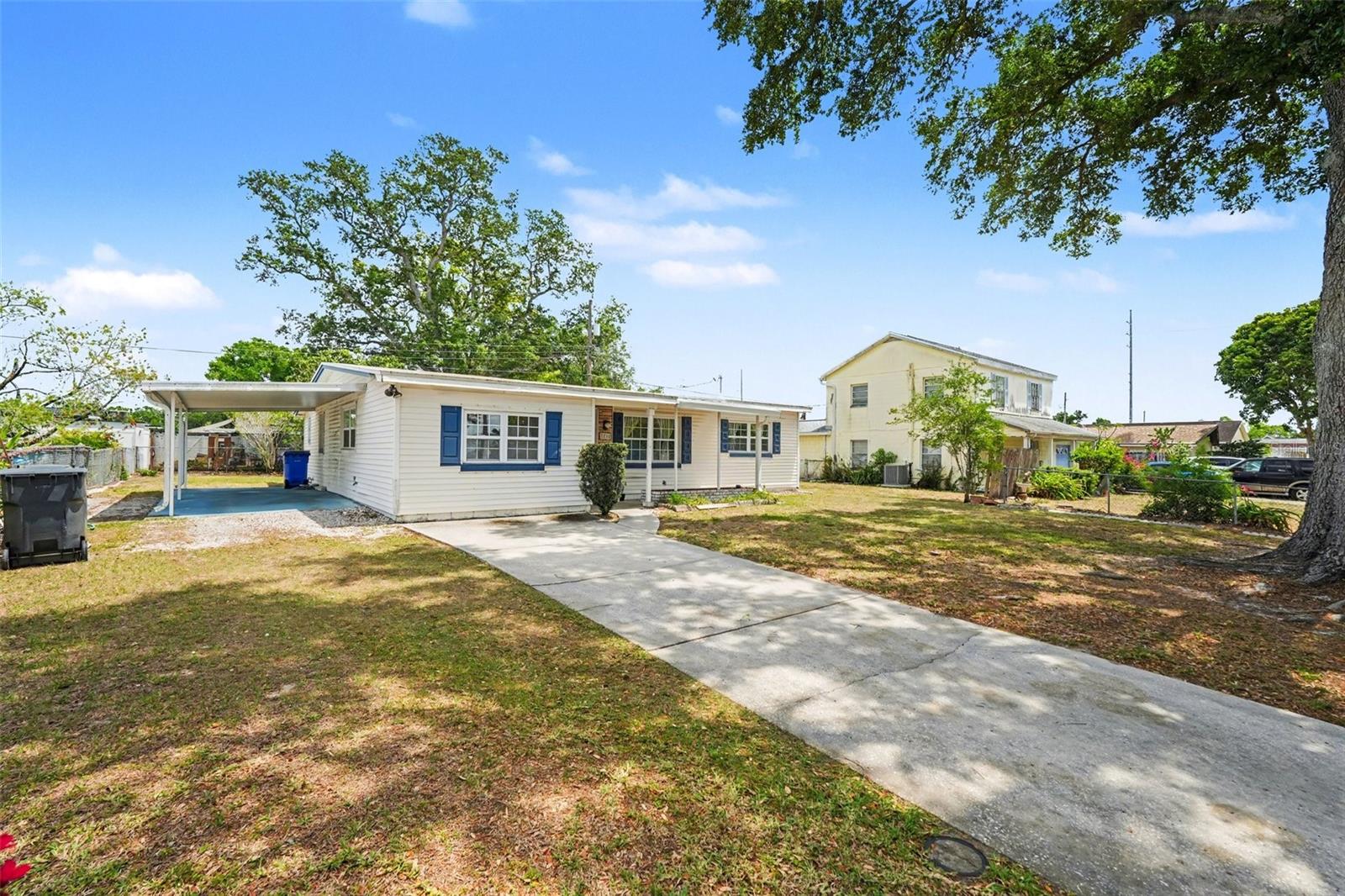 7815 N WOODLYNNE AVE, TAMPA, FL, 33614