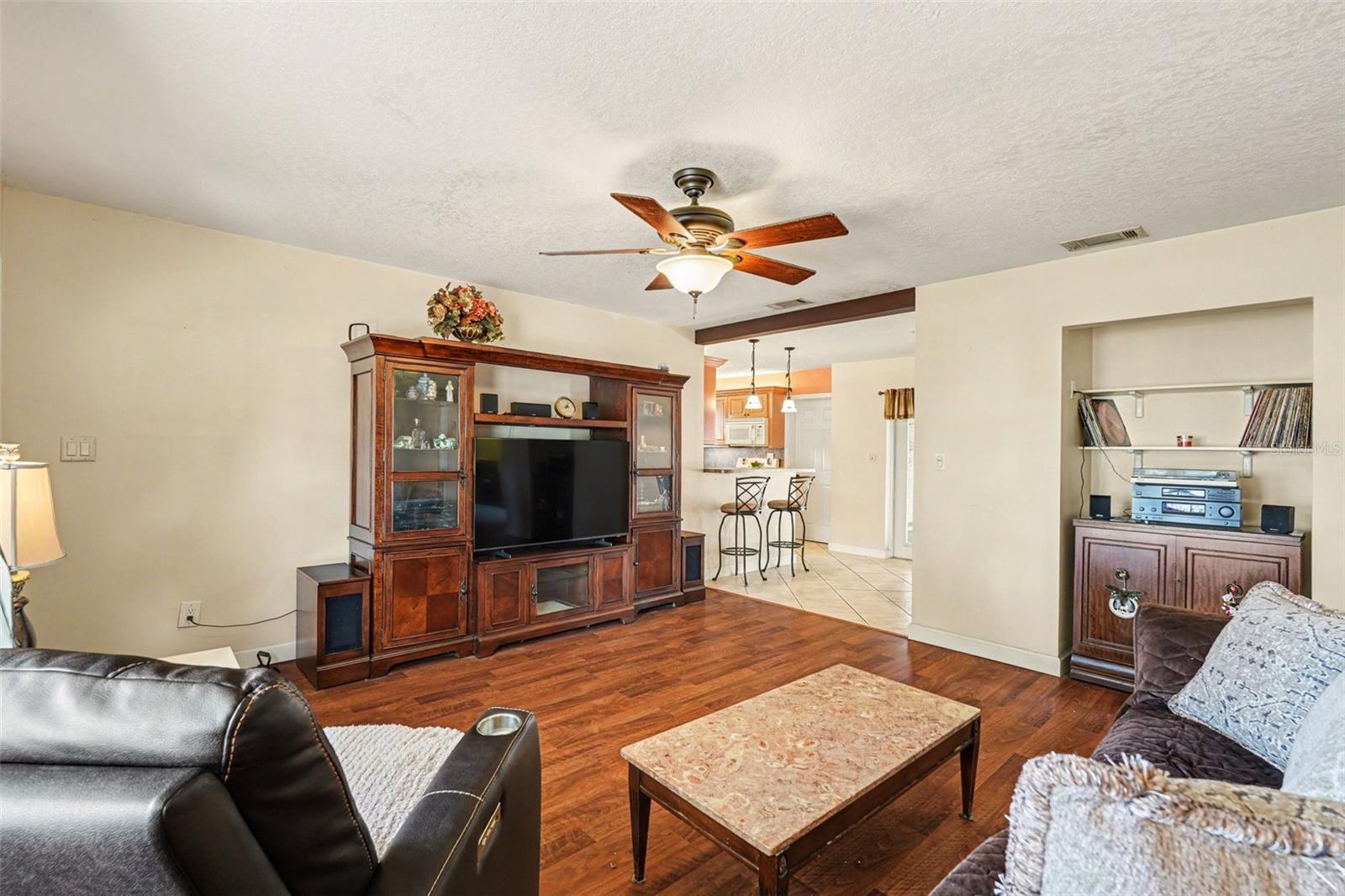 7815 N WOODLYNNE AVE, TAMPA, FL, 33614