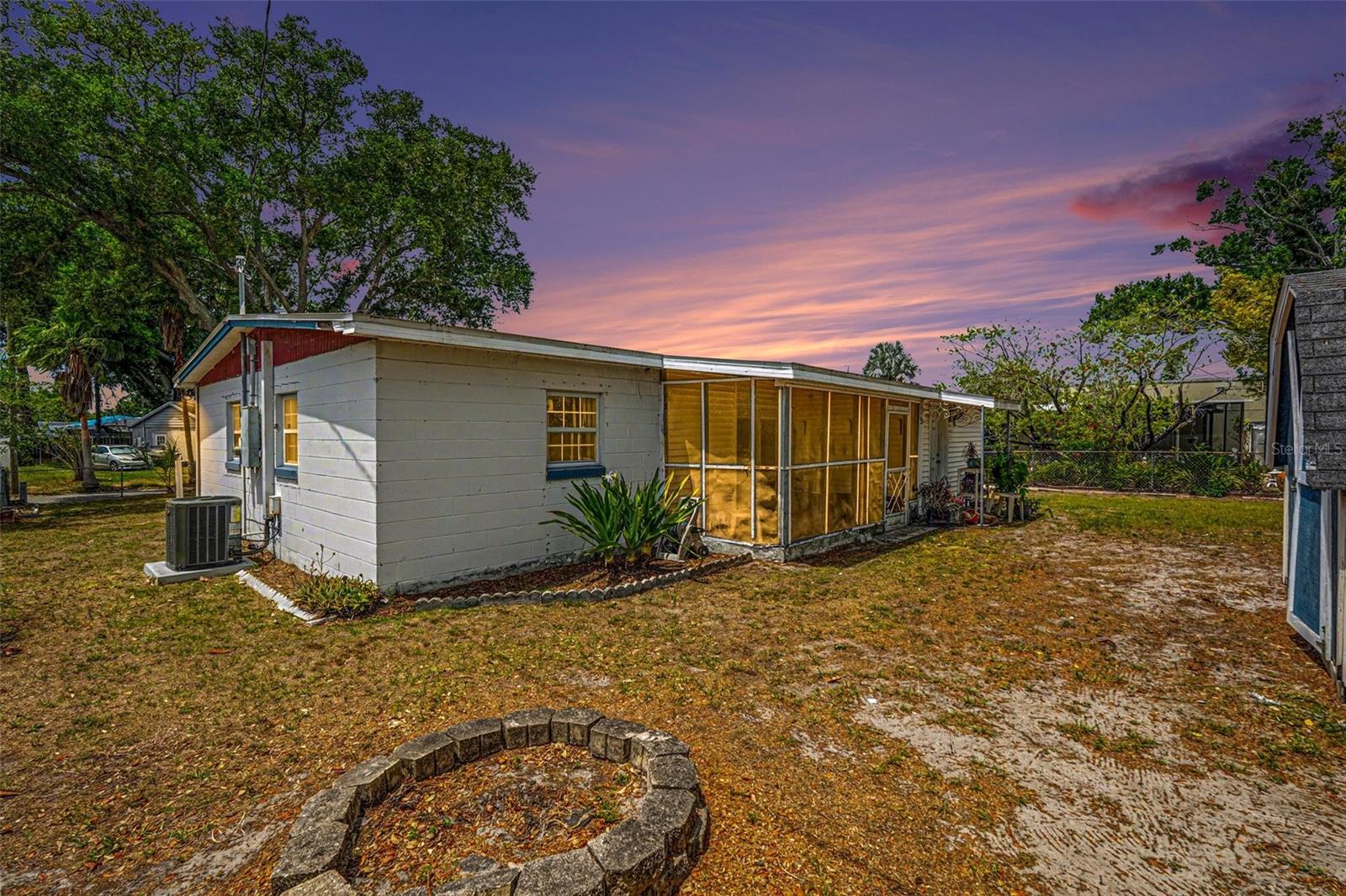 7815 N WOODLYNNE AVE, TAMPA, FL, 33614