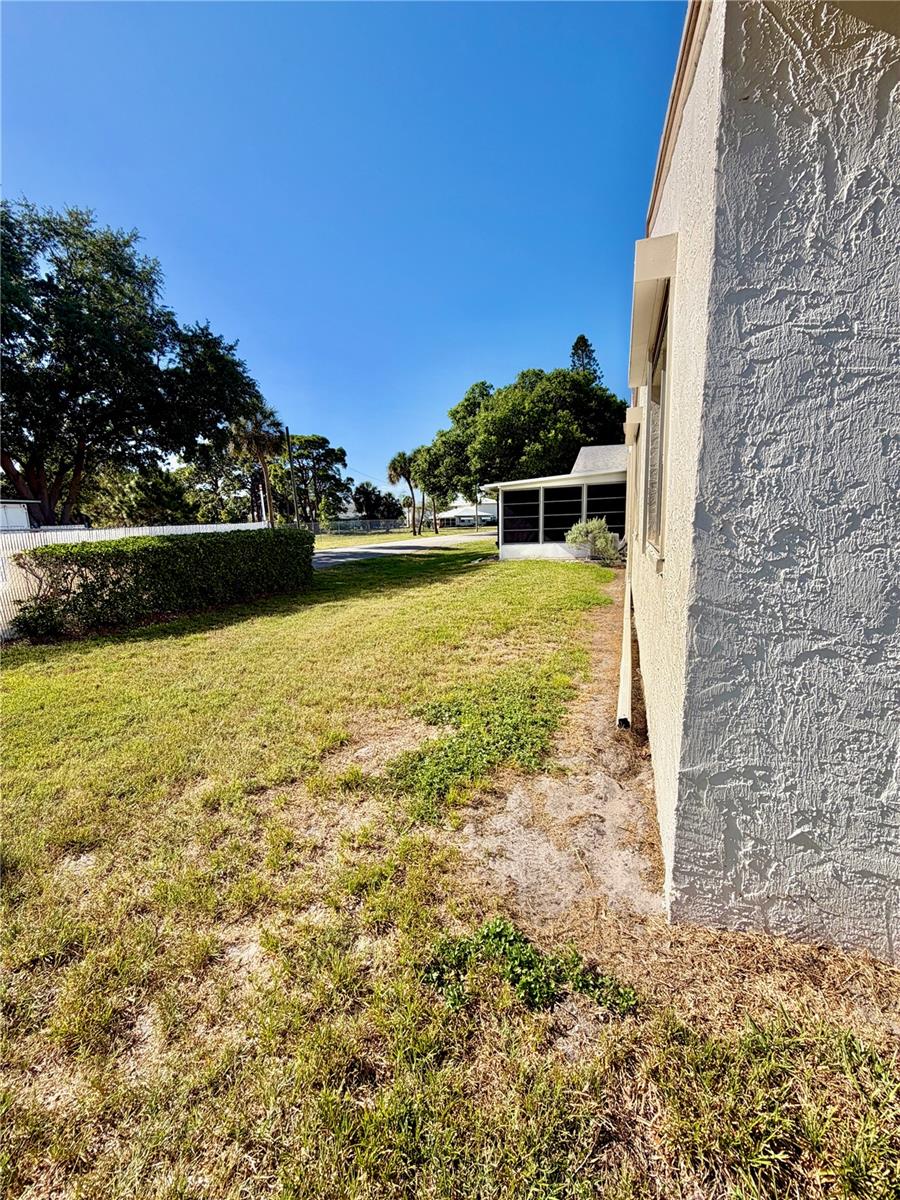 3386 39TH ST S #B, ST PETERSBURG, FL, 33711