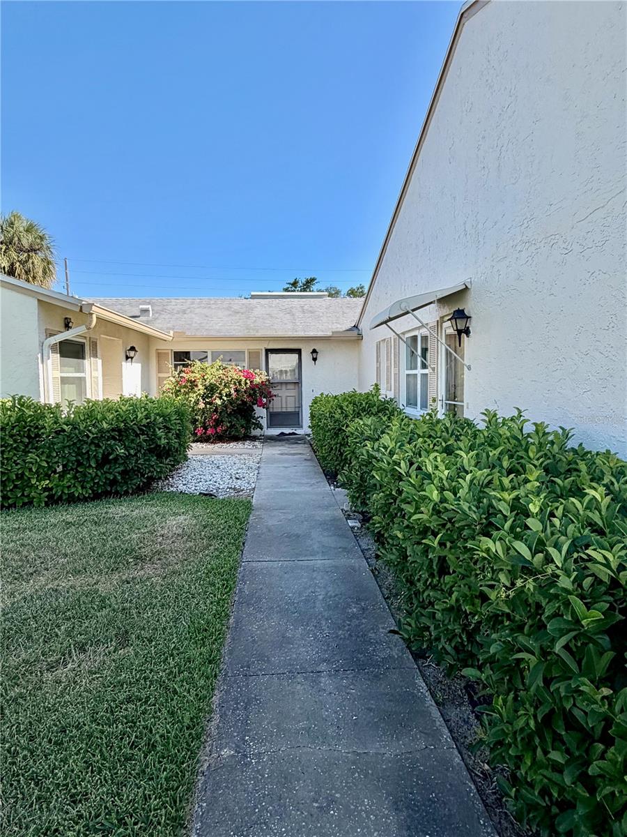 3386 39TH ST S #B, ST PETERSBURG, FL, 33711