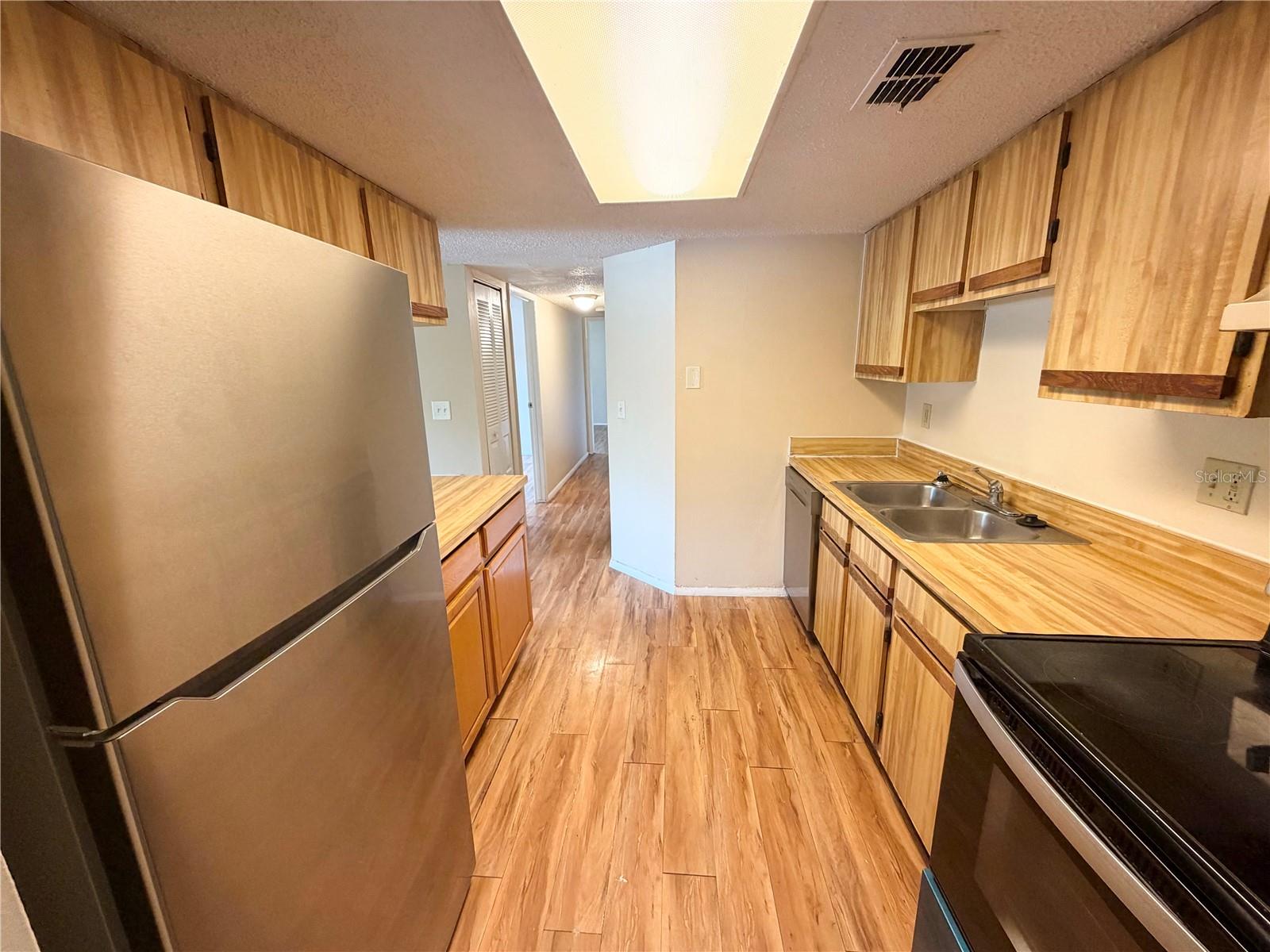 129 CAMPHOR CIR #F, OLDSMAR, FL, 34677