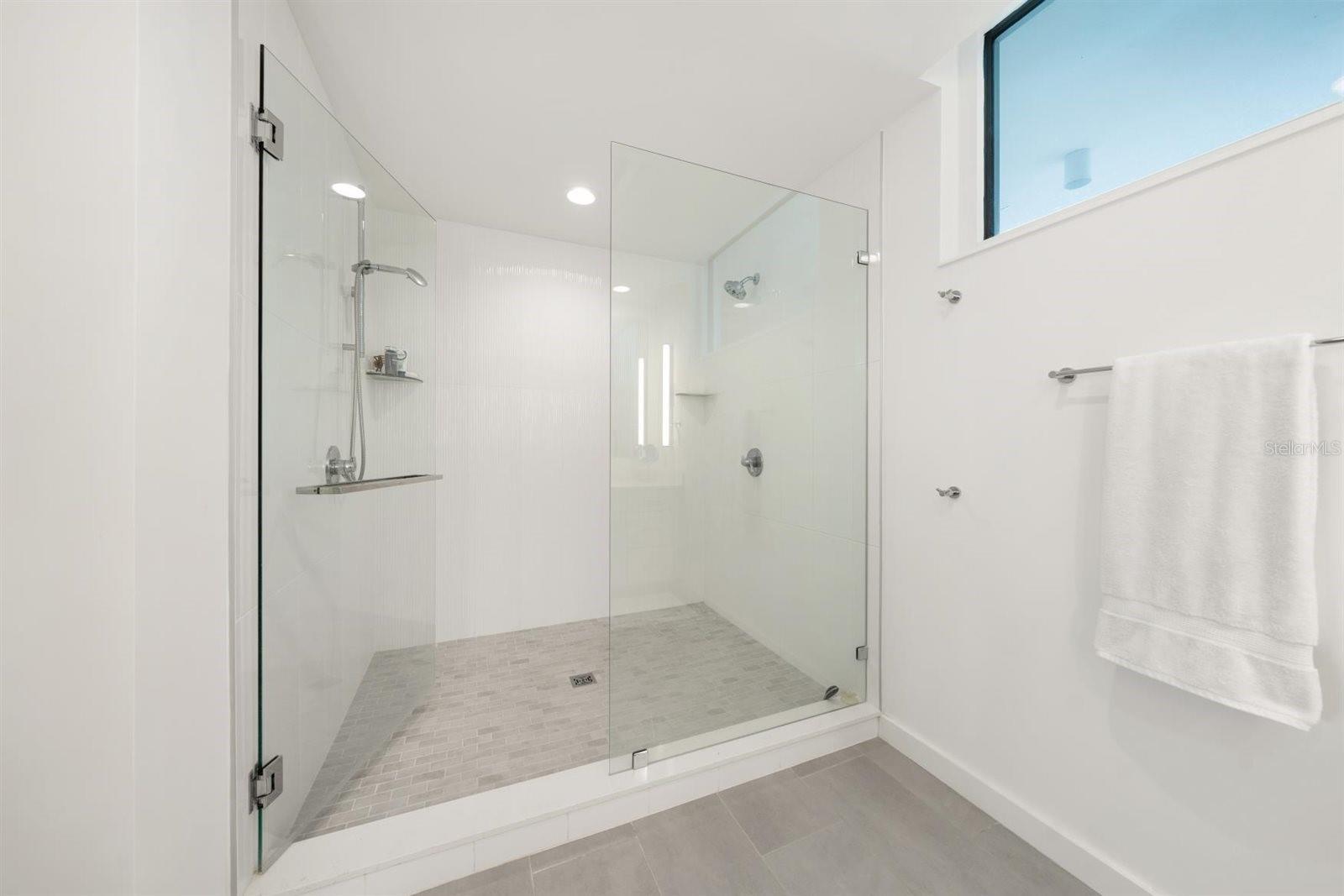 900 N OSCEOLA AVE #401, CLEARWATER, FL, 33755