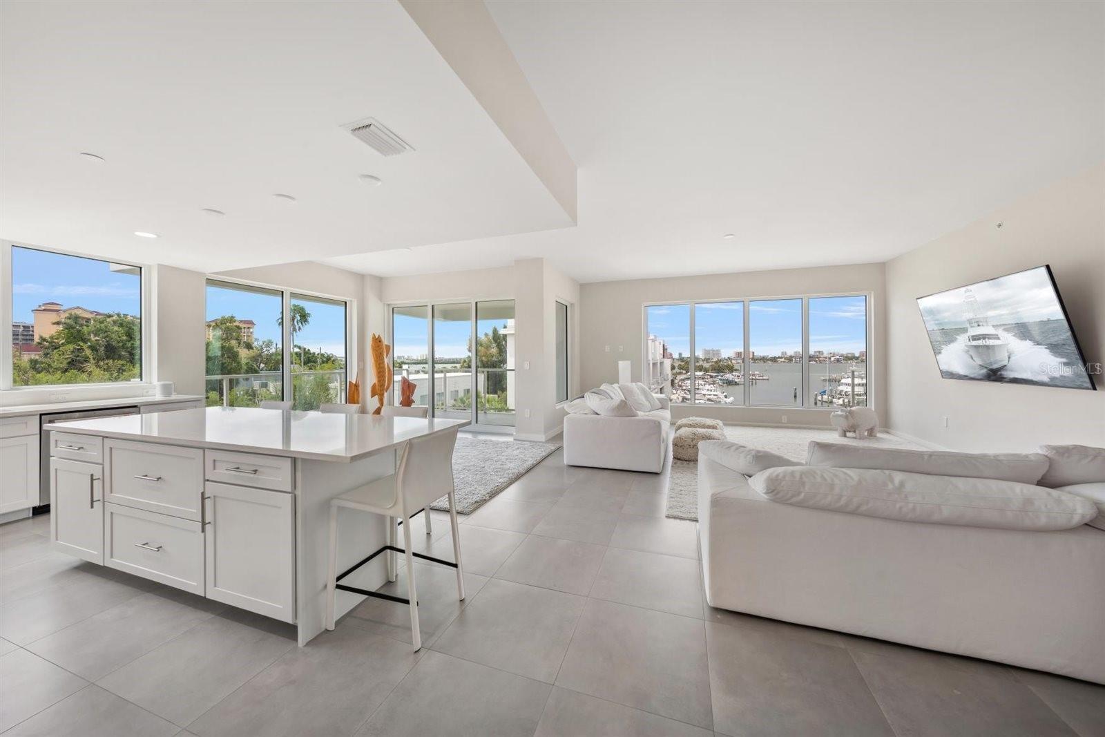 900 N OSCEOLA AVE #401, CLEARWATER, FL, 33755