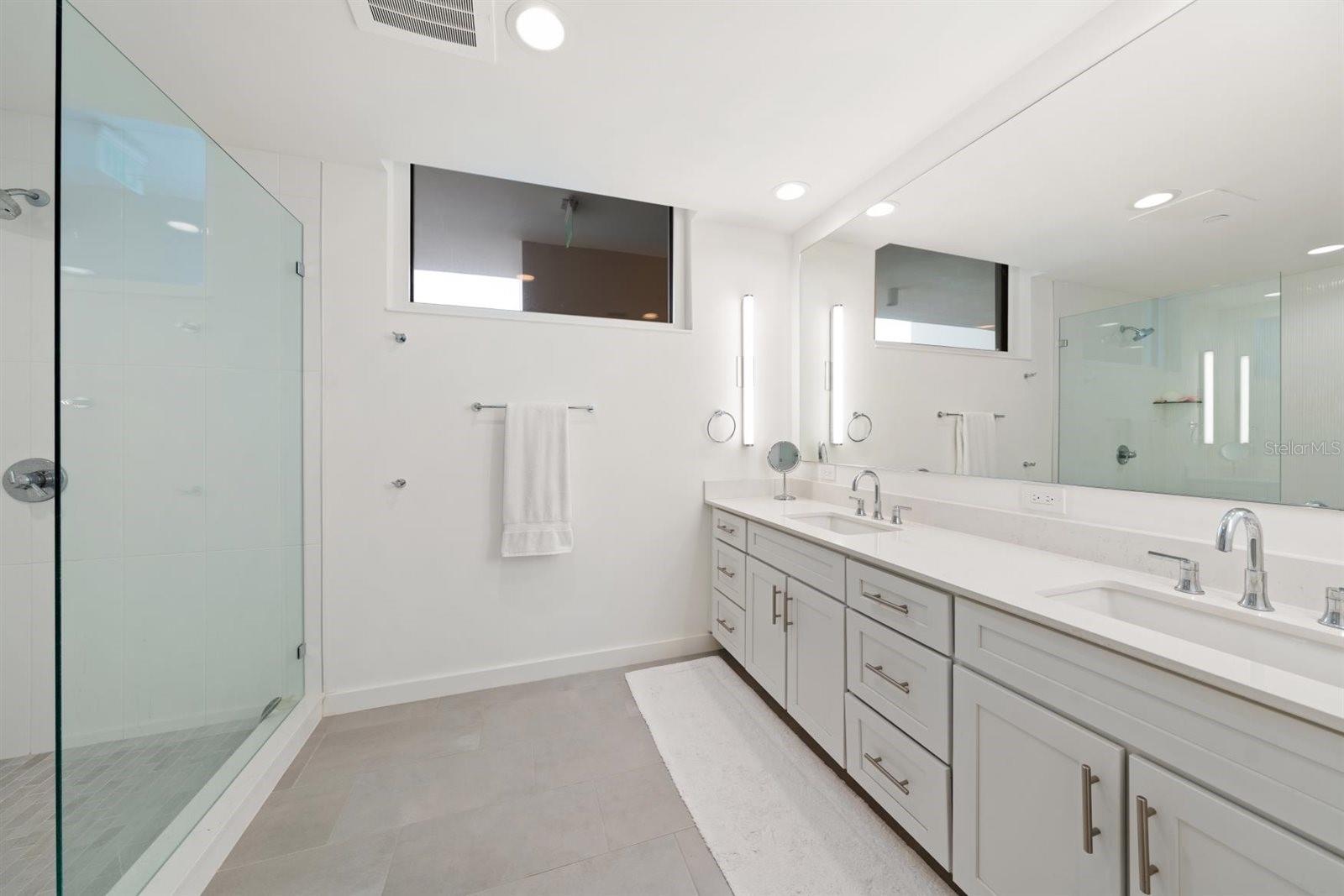 900 N OSCEOLA AVE #401, CLEARWATER, FL, 33755