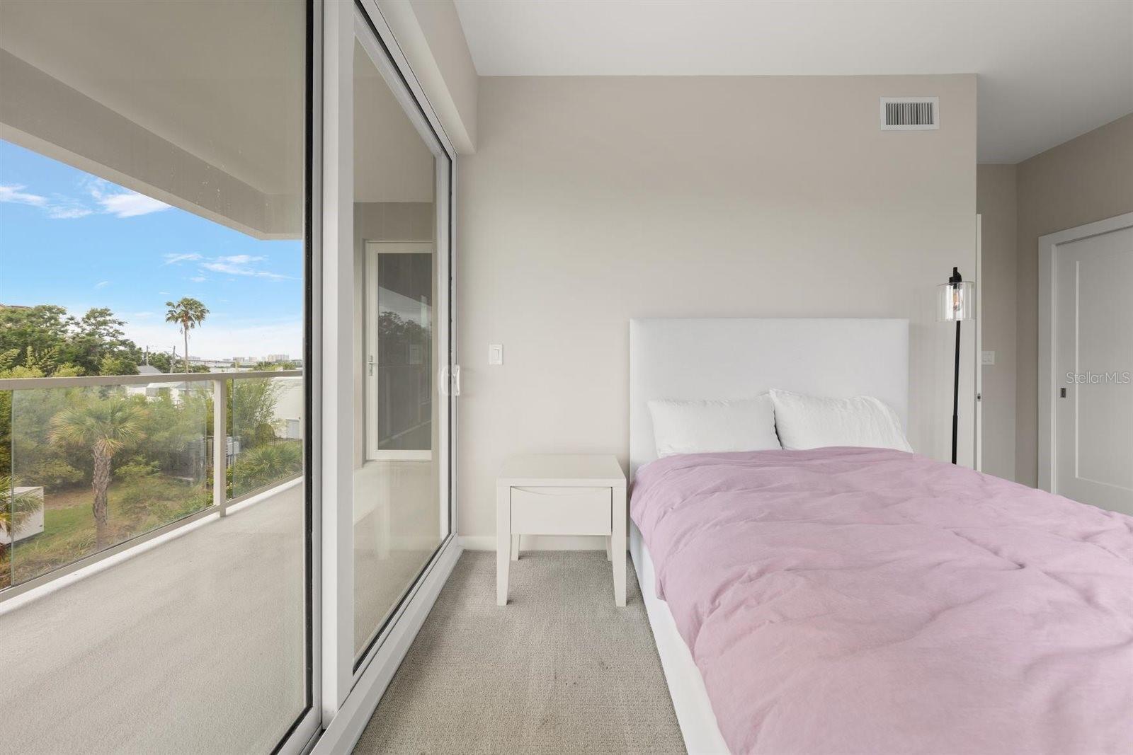 900 N OSCEOLA AVE #401, CLEARWATER, FL, 33755