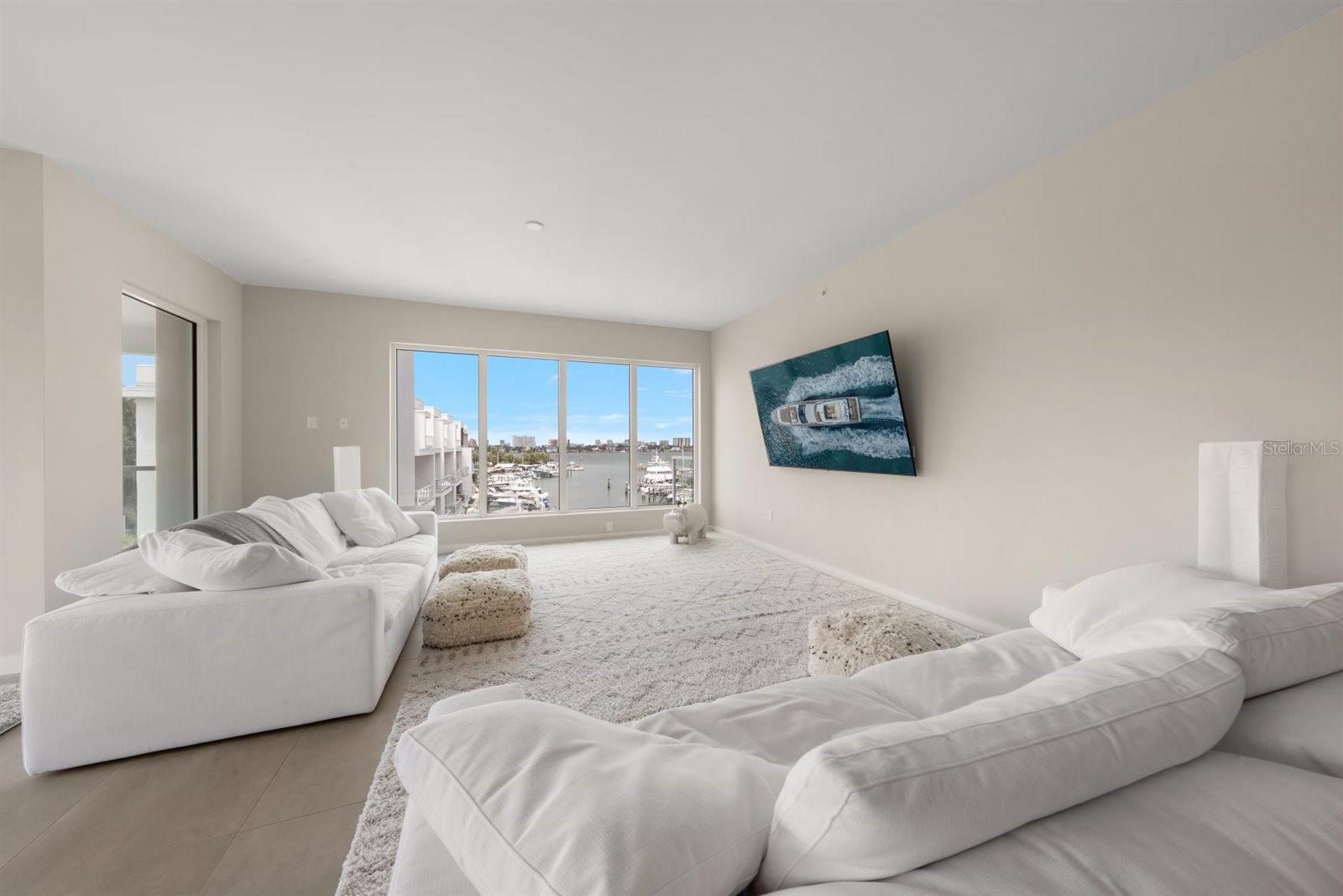 900 N OSCEOLA AVE #401, CLEARWATER, FL, 33755