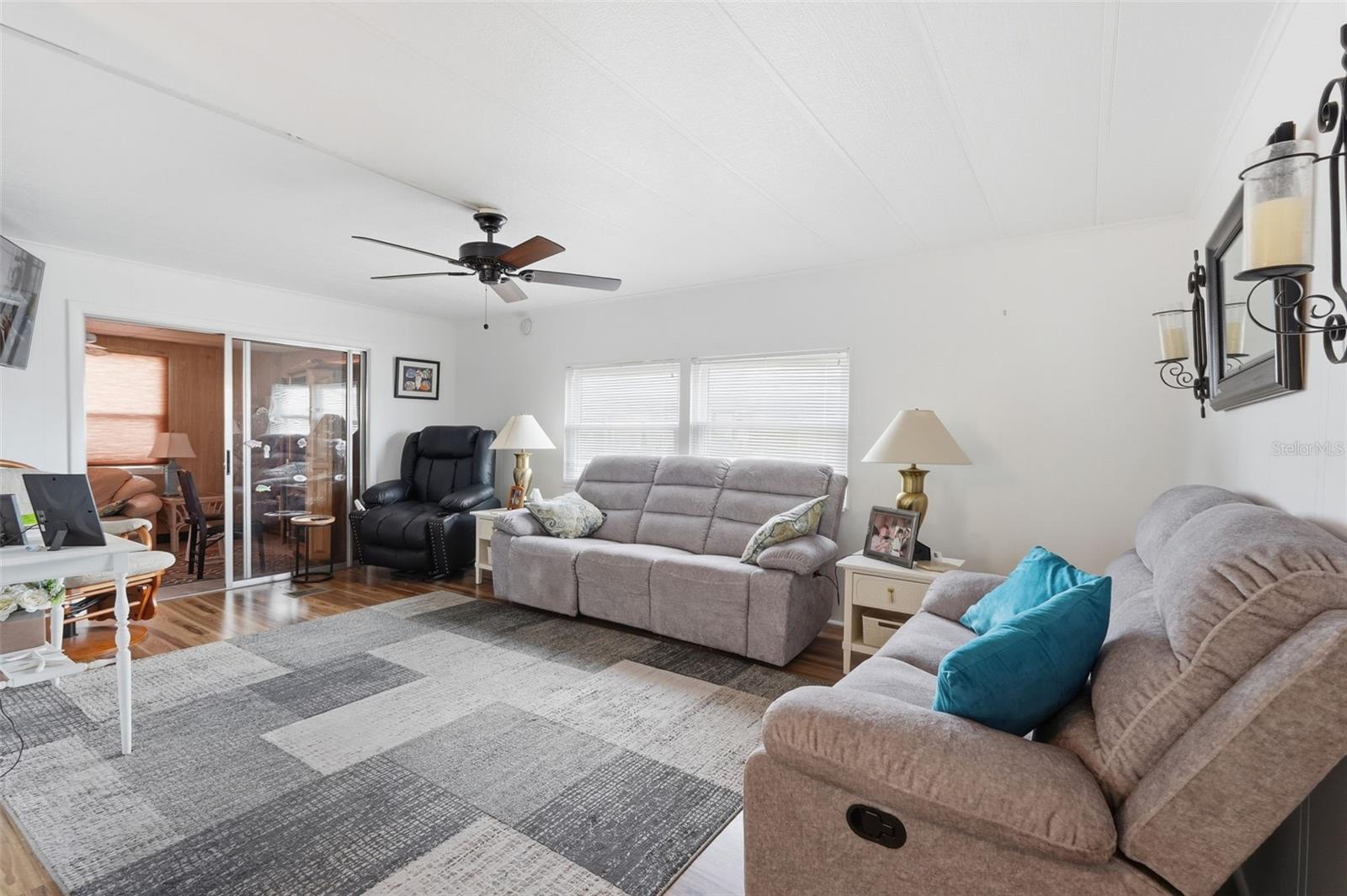 2049 MANOA DR, HOLIDAY, FL, 34691