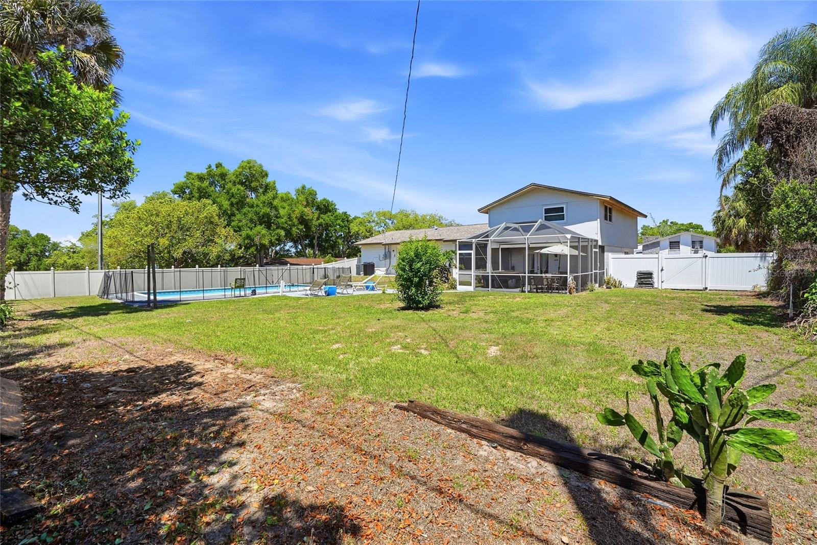 721 VILLAGE PL, BRANDON, FL, 33511