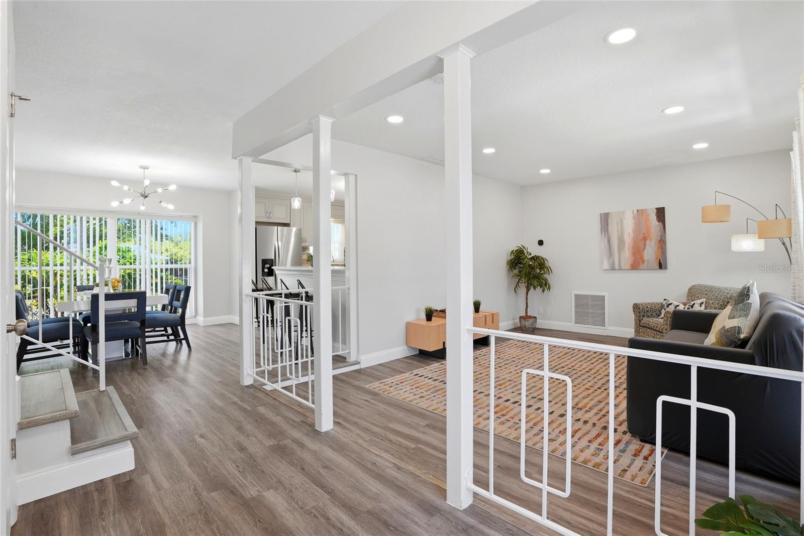 721 VILLAGE PL, BRANDON, FL, 33511