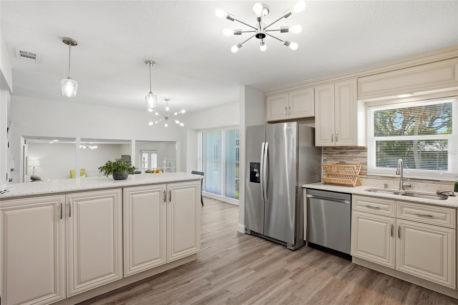 721 VILLAGE PL, BRANDON, FL, 33511