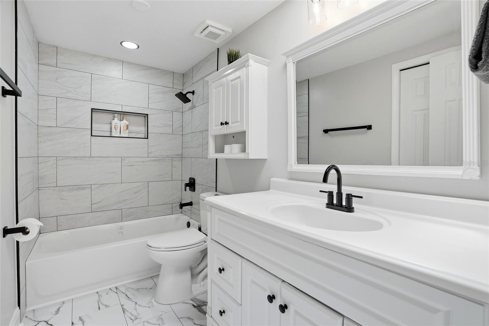 721 VILLAGE PL, BRANDON, FL, 33511