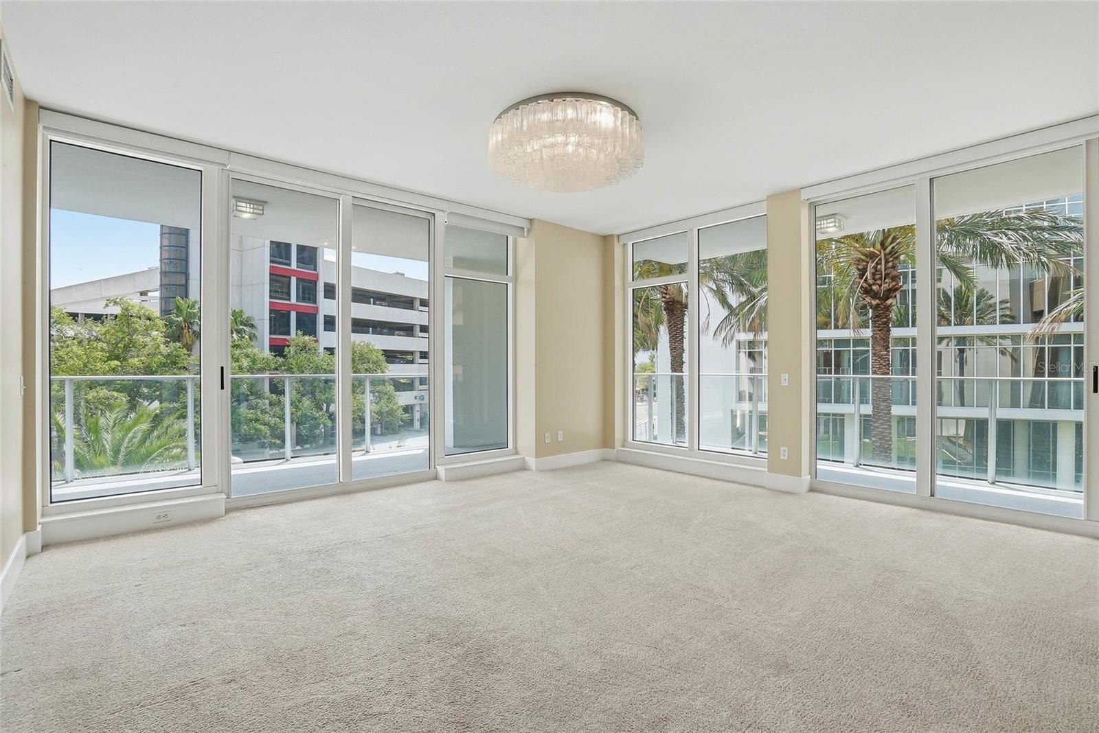 175 1ST ST S #303, ST PETERSBURG, FL, 33701