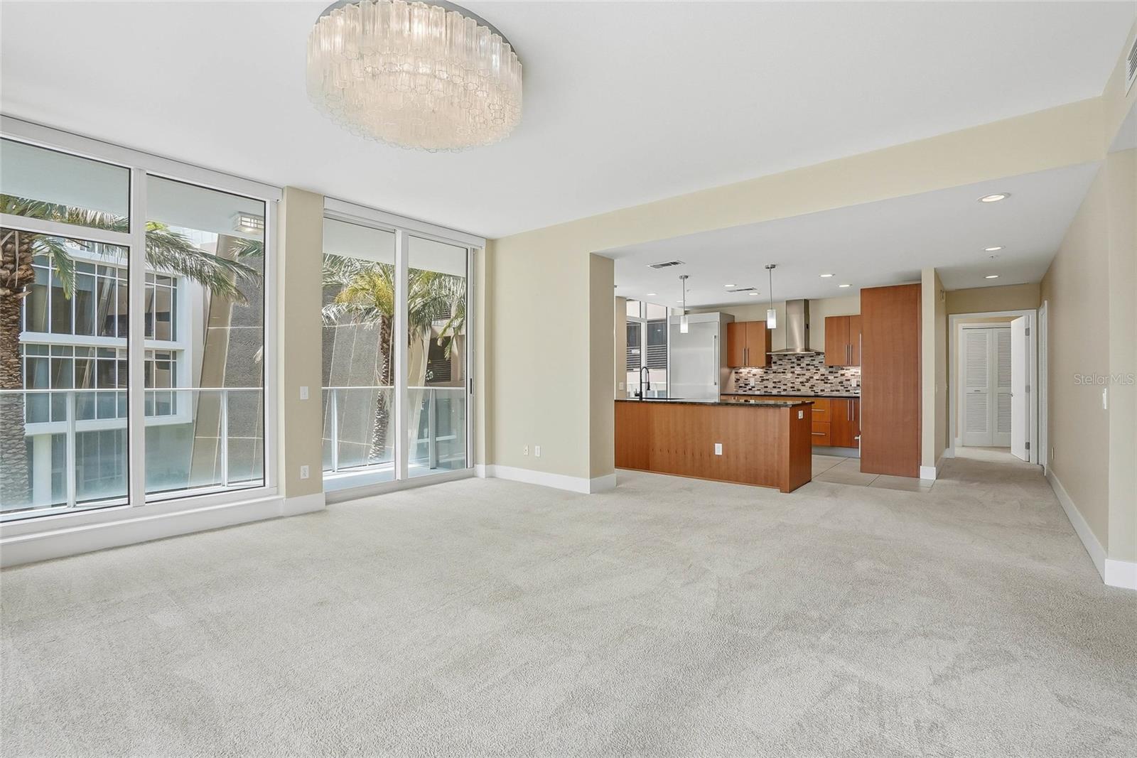 175 1ST ST S #303, ST PETERSBURG, FL, 33701