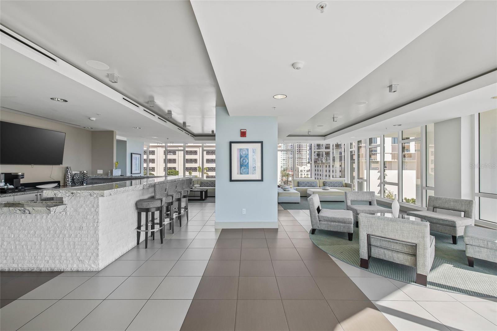 175 1ST ST S #303, ST PETERSBURG, FL, 33701