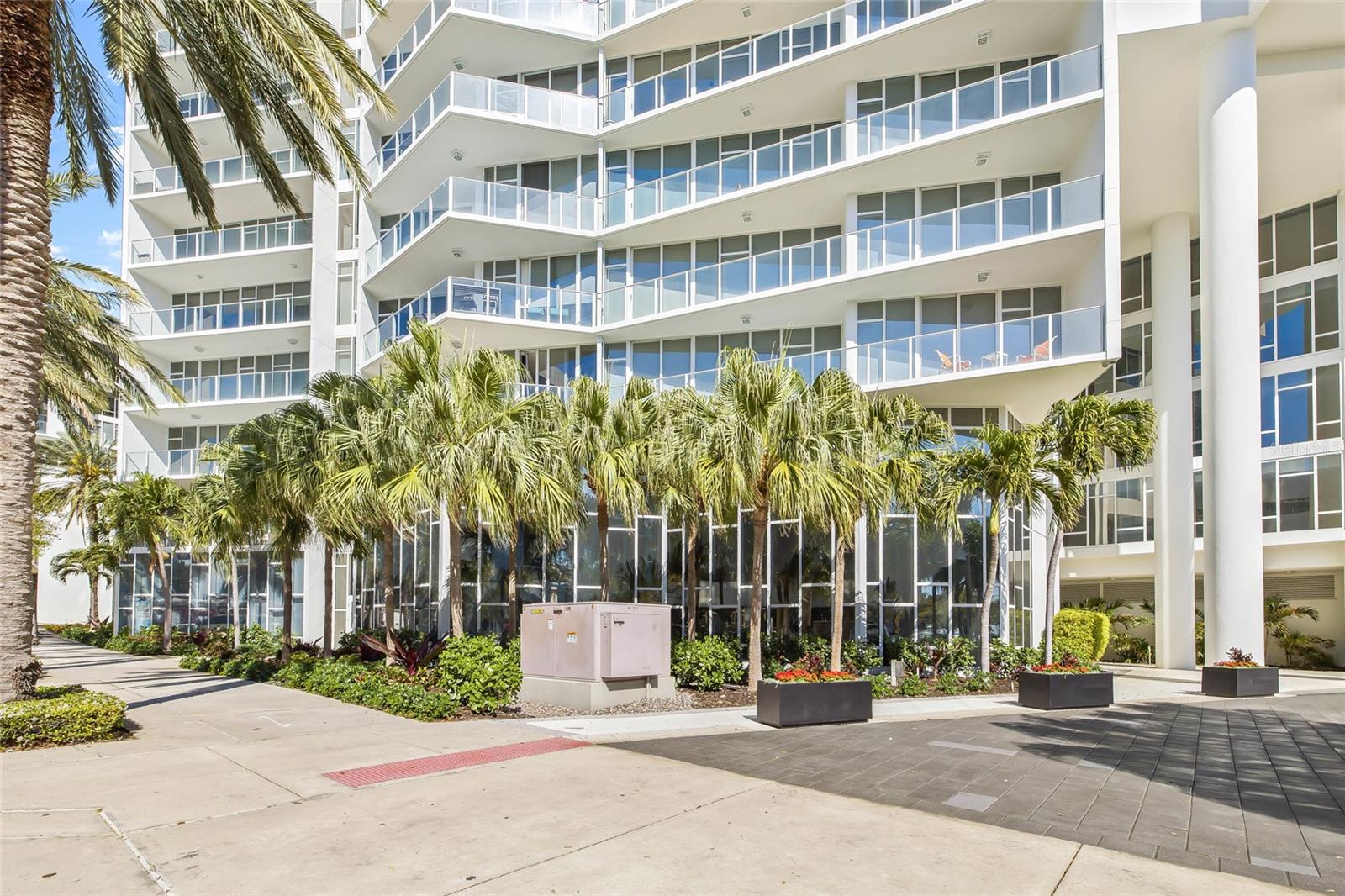 175 1ST ST S #303, ST PETERSBURG, FL, 33701