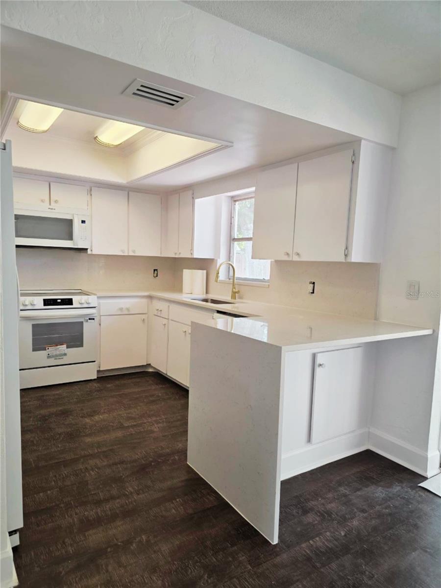 5210 DR MARTIN LUTHER KING JR ST N ST, ST PETERSBURG, FL, 33703