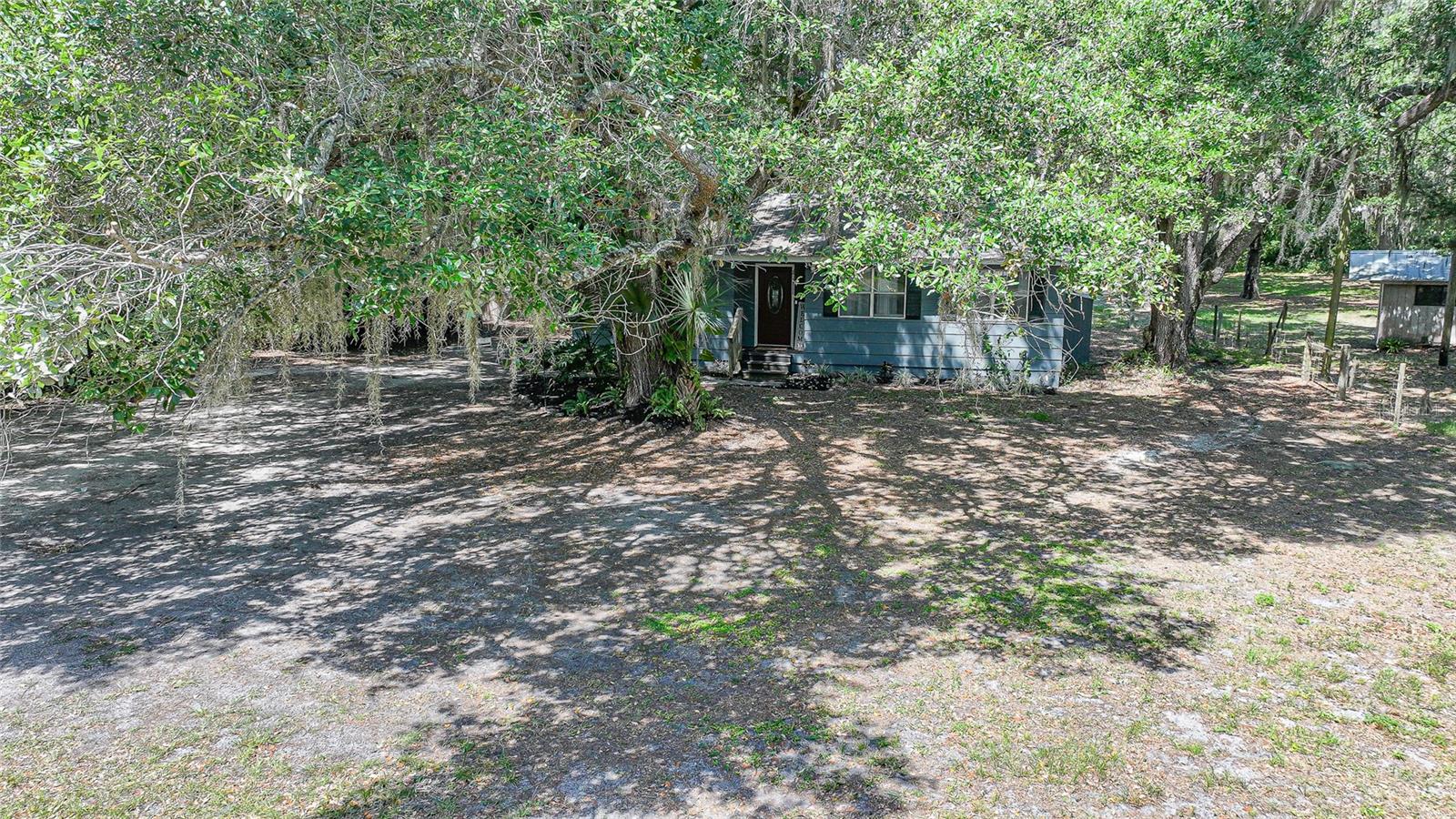 2403 SE POINTER AVE, ARCADIA, FL, 34266