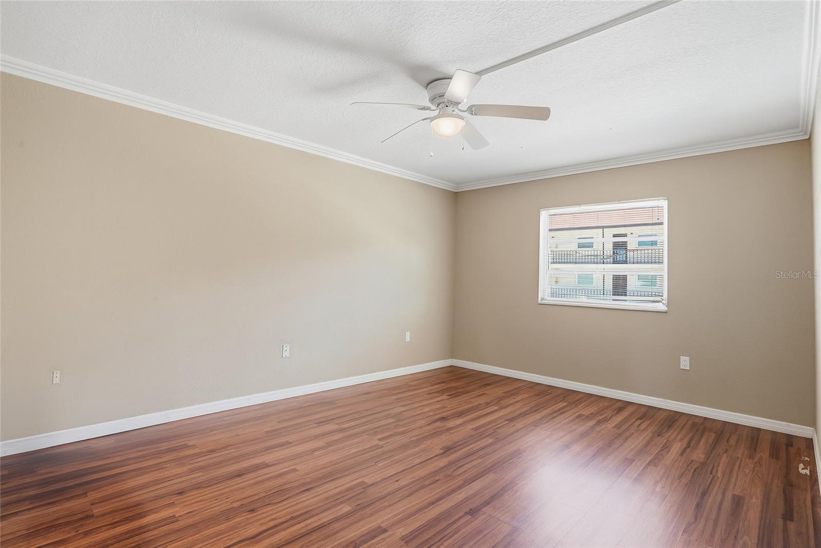 2220 STICKNEY POINT RD #520, SARASOTA, FL, 34231