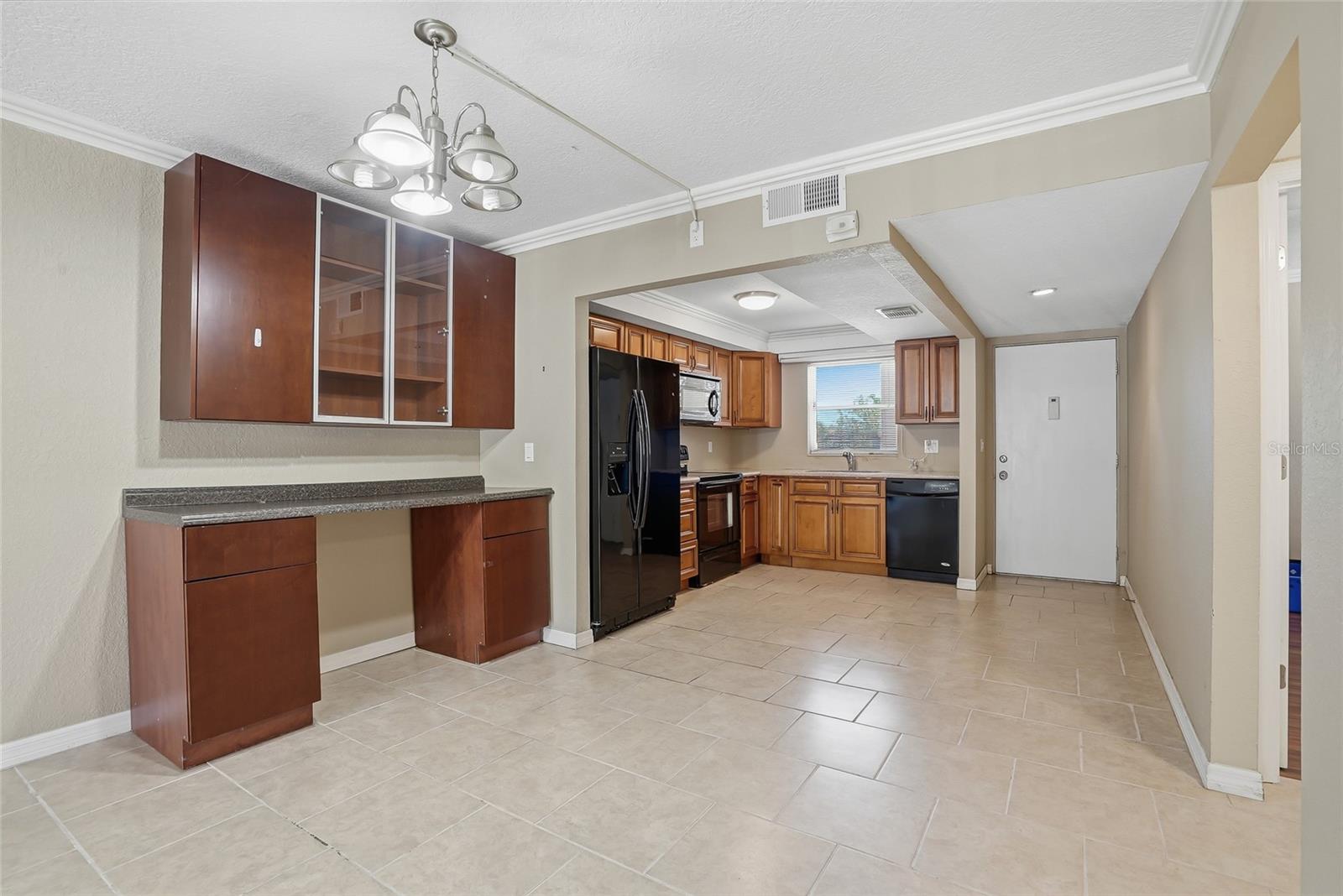 2220 STICKNEY POINT RD #520, SARASOTA, FL, 34231