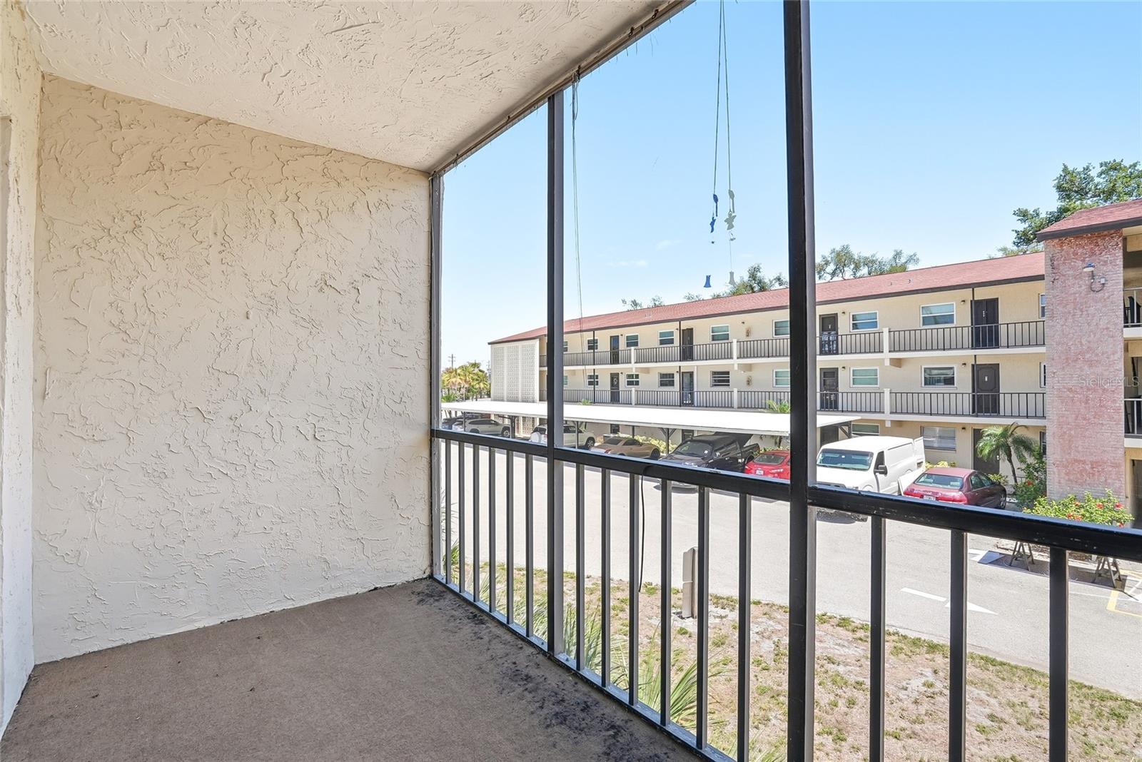 2220 STICKNEY POINT RD #520, SARASOTA, FL, 34231