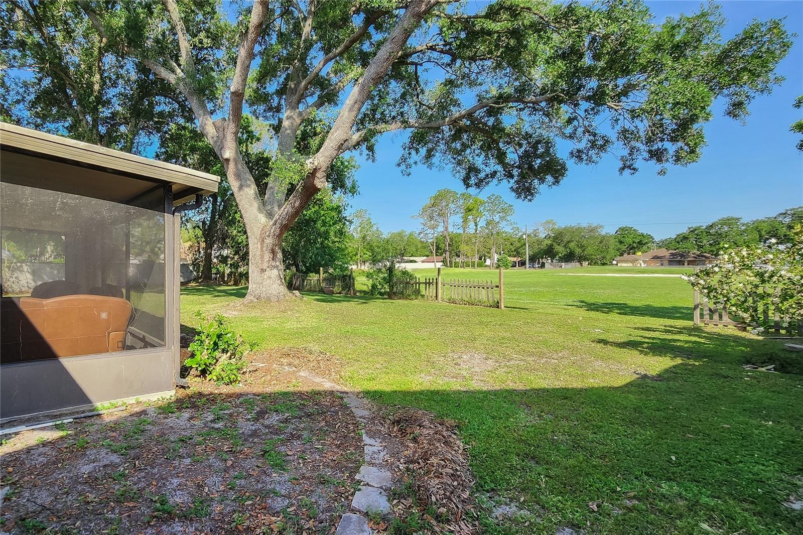 16169 GARDENDALE DR, TAMPA, FL, 33624