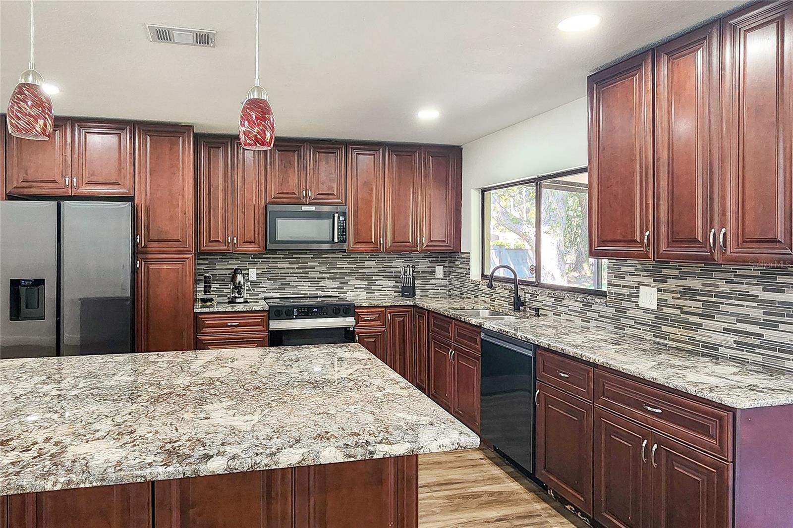 16169 GARDENDALE DR, TAMPA, FL, 33624