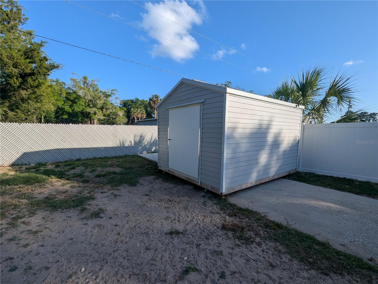 97 RISHER AVE, INGLIS, FL, 34449